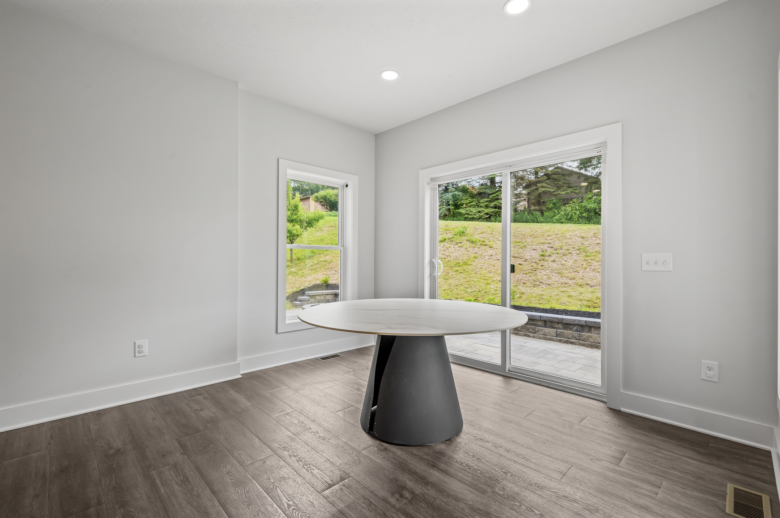  2418 Wheatland Circle, Delmont, PA 15626 - 物件實景