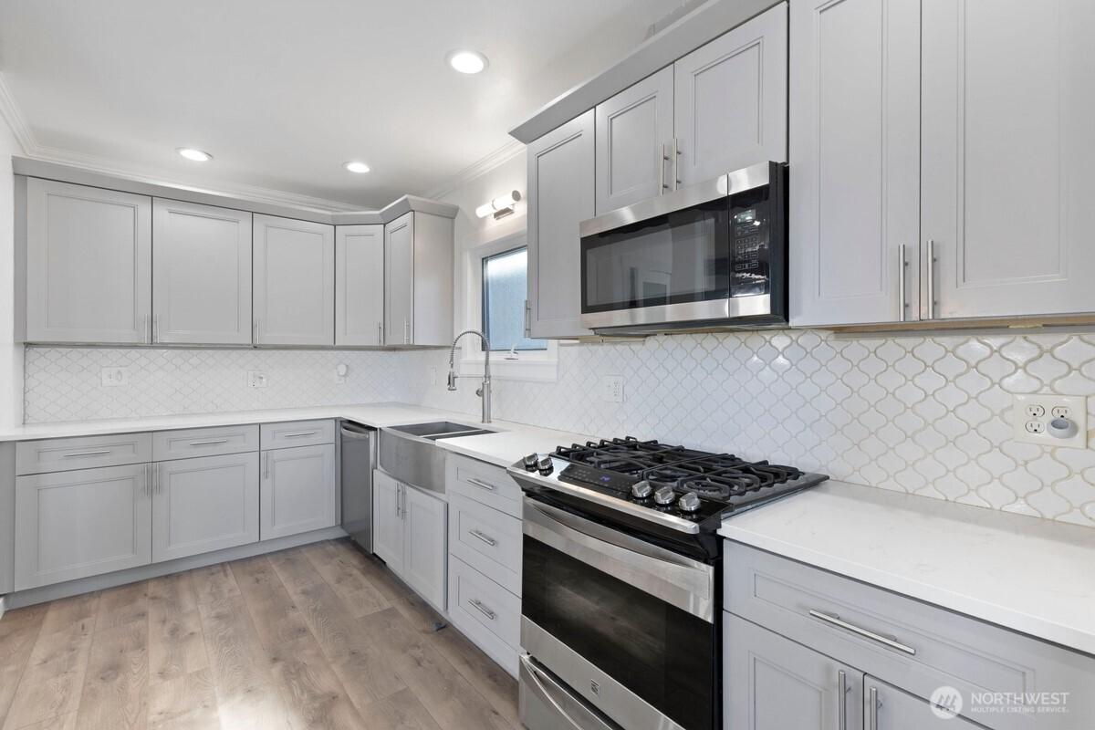 TACOMA, Washington, 98407, United States, 3 Bedrooms Bedrooms, ,3 BathroomsBathrooms,Residential,For Sale,1900882