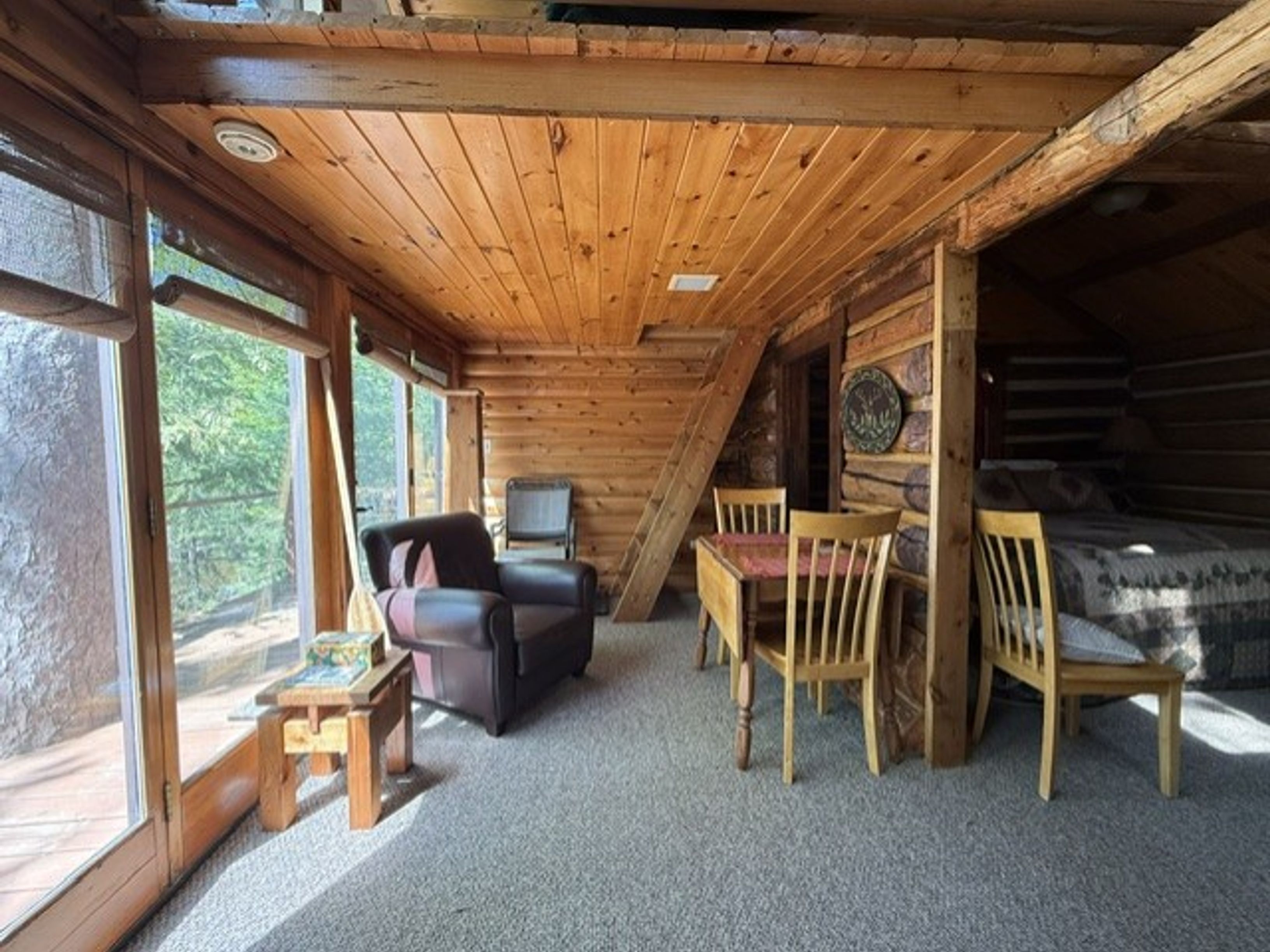  Storybook Log Cabin in Pines - 物件實景