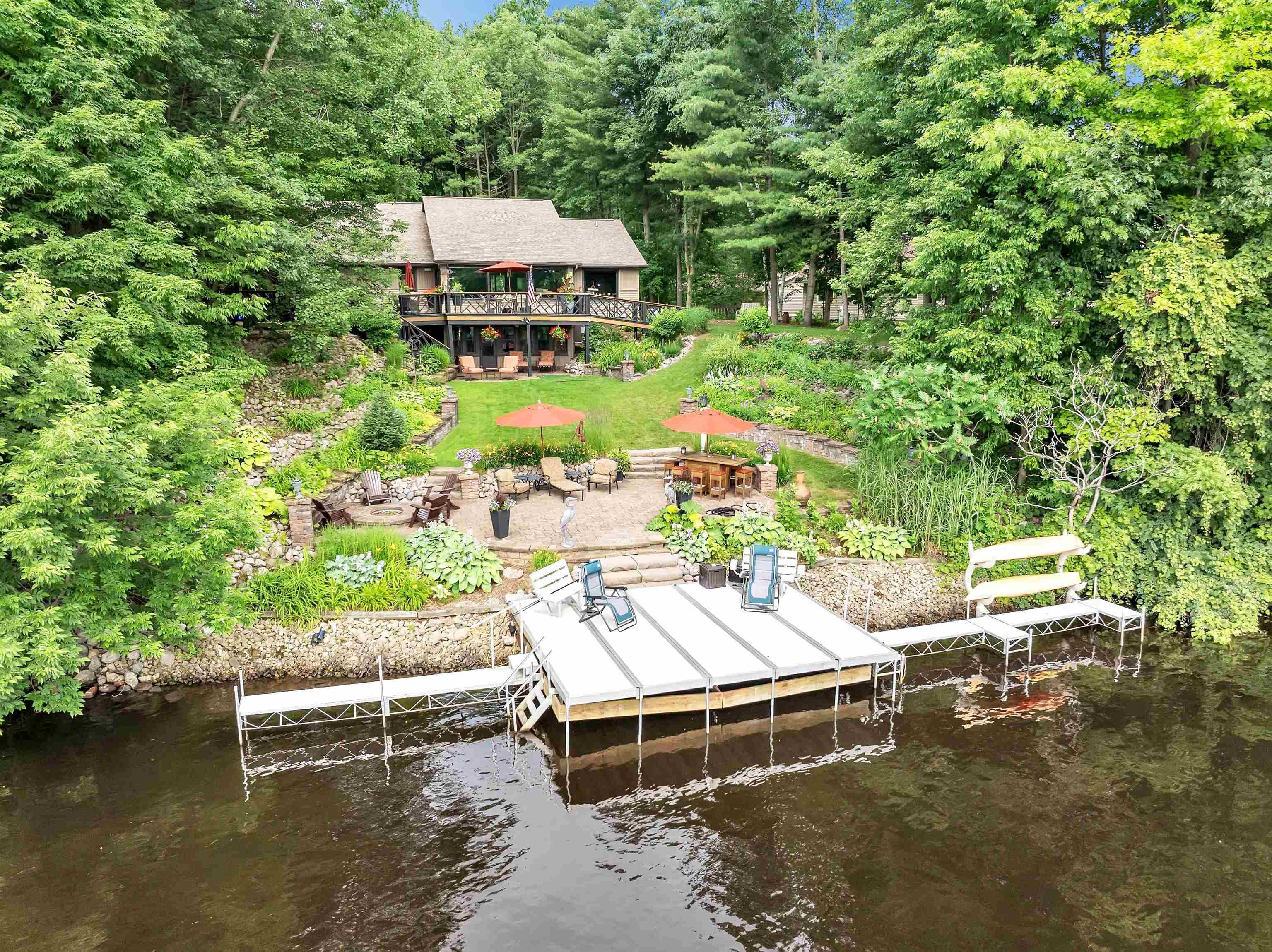 SHAWANO, Wisconsin, 54166, United States, 5 Bedrooms Bedrooms, ,3 BathroomsBathrooms,Residential,For Sale,1912460