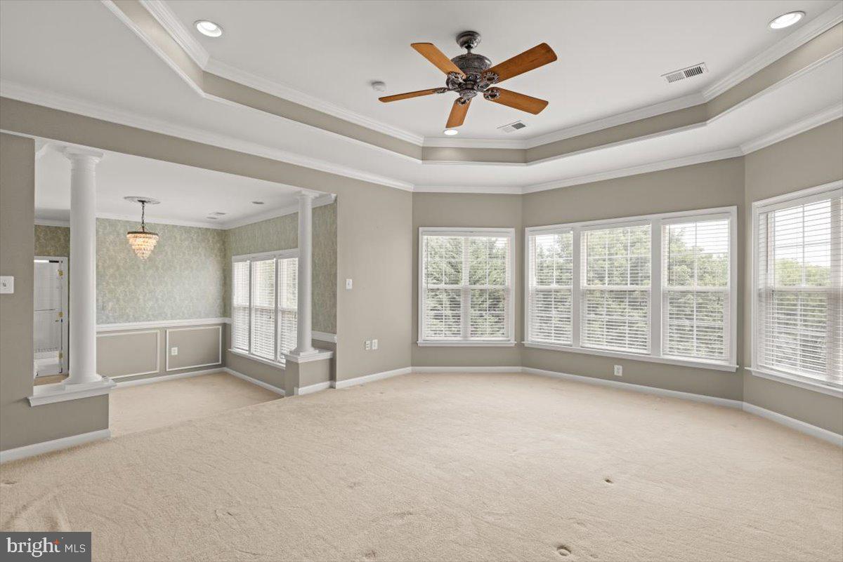 Winchester, Virginia, 22601, United States, 4 Bedrooms Bedrooms, ,5 BathroomsBathrooms,Residential,For Sale,1874493