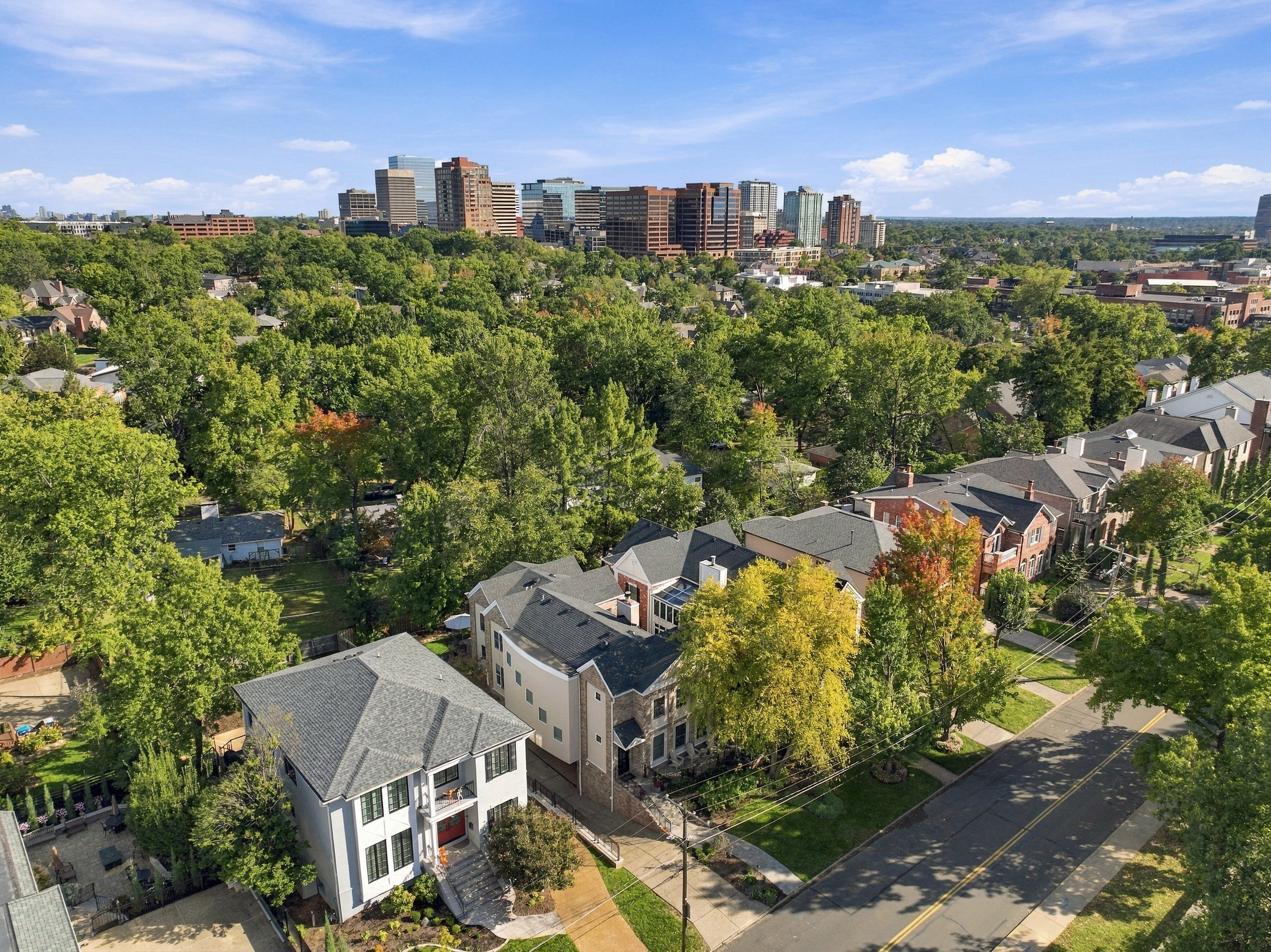  Sophisticated Clayton Home - 物件實景