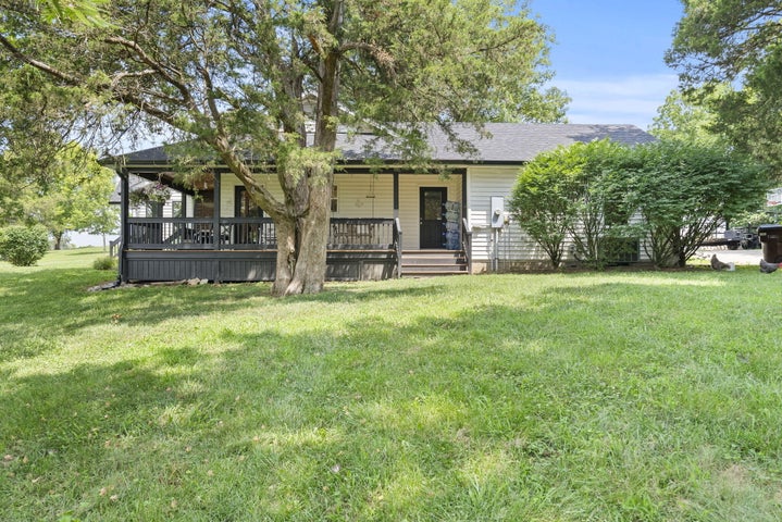 Versailles, Kentucky, 40383, United States, 4 Bedrooms Bedrooms, ,Residential,For Sale,1900700