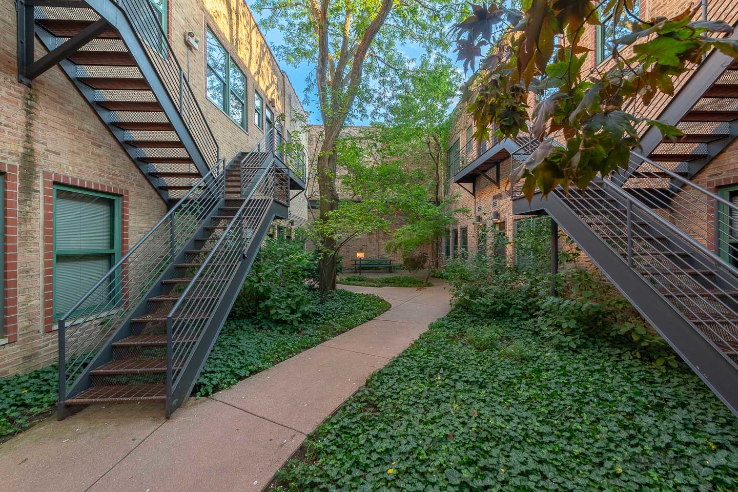 Chicago, Illinois, 60607, United States, 1 Bedroom Bedrooms, ,1 BathroomBathrooms,Residential,For Sale,1935059