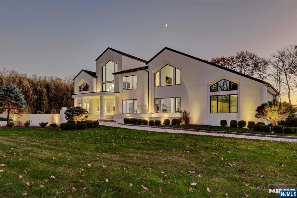 Alpine, New Jersey, 07620, United States, 6 Bedrooms Bedrooms, ,9 BathroomsBathrooms,Residential,For Sale,2000775