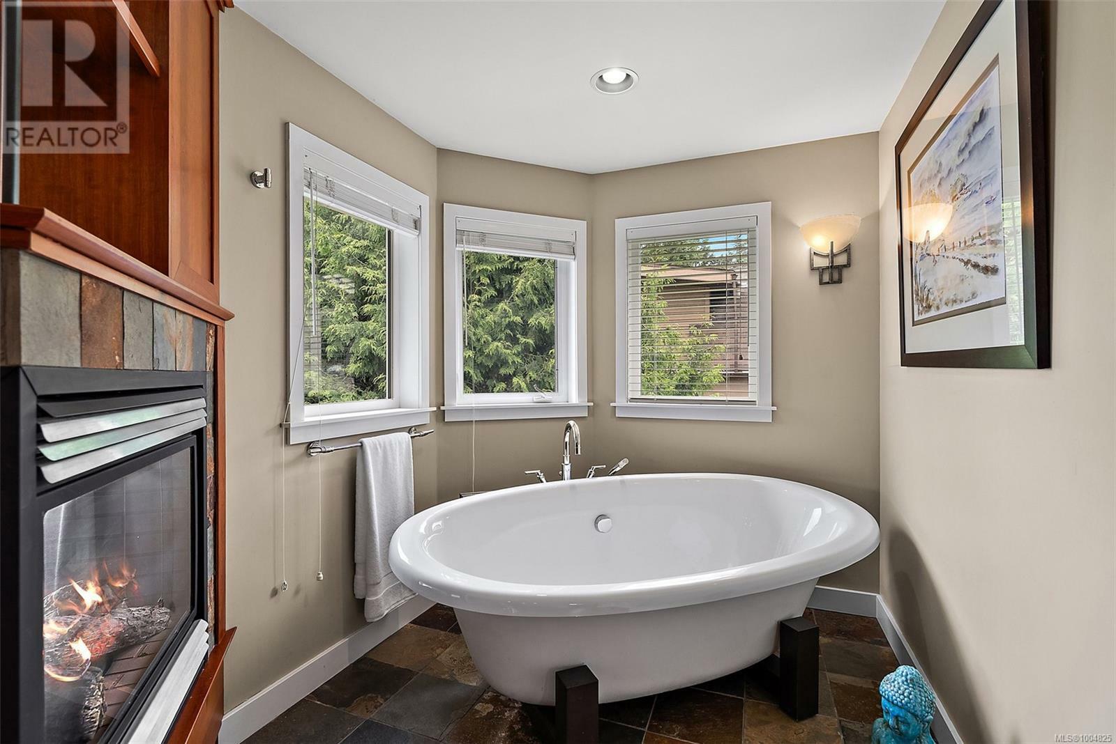 VIEW ROYAL, British Columbia, V9B 1A6, CA, 3 Bedrooms Bedrooms, ,5 BathroomsBathrooms,Residential,For Sale,1883403
