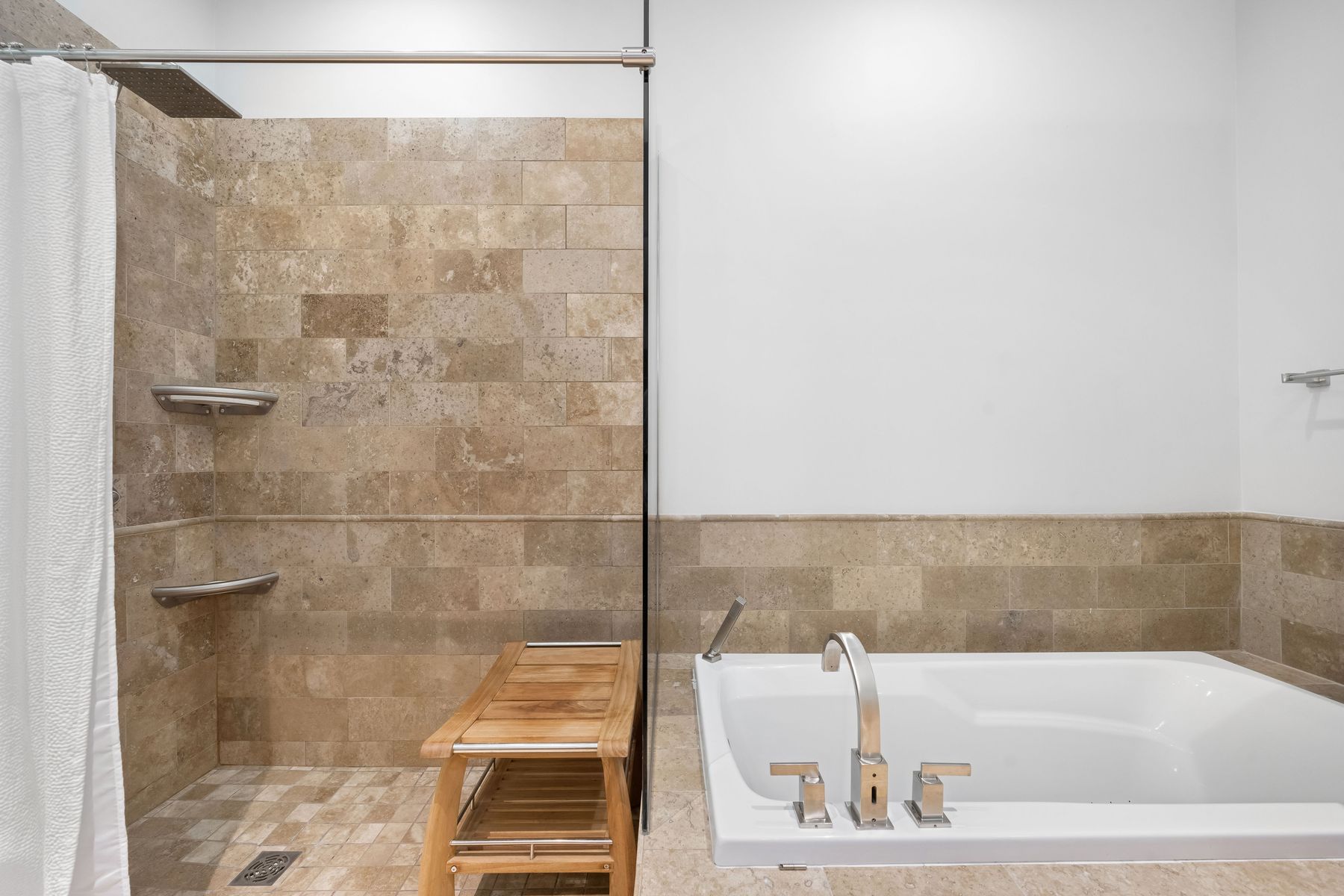  Featuring Stunning Western Views of the Front Range - 物件實景