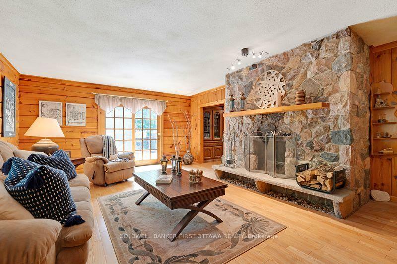 DRUMMOND/NORTH ELMSLEY, Ontario, K7C 0C5, CA, 3 Bedrooms Bedrooms, ,Residential,For Sale,1866644