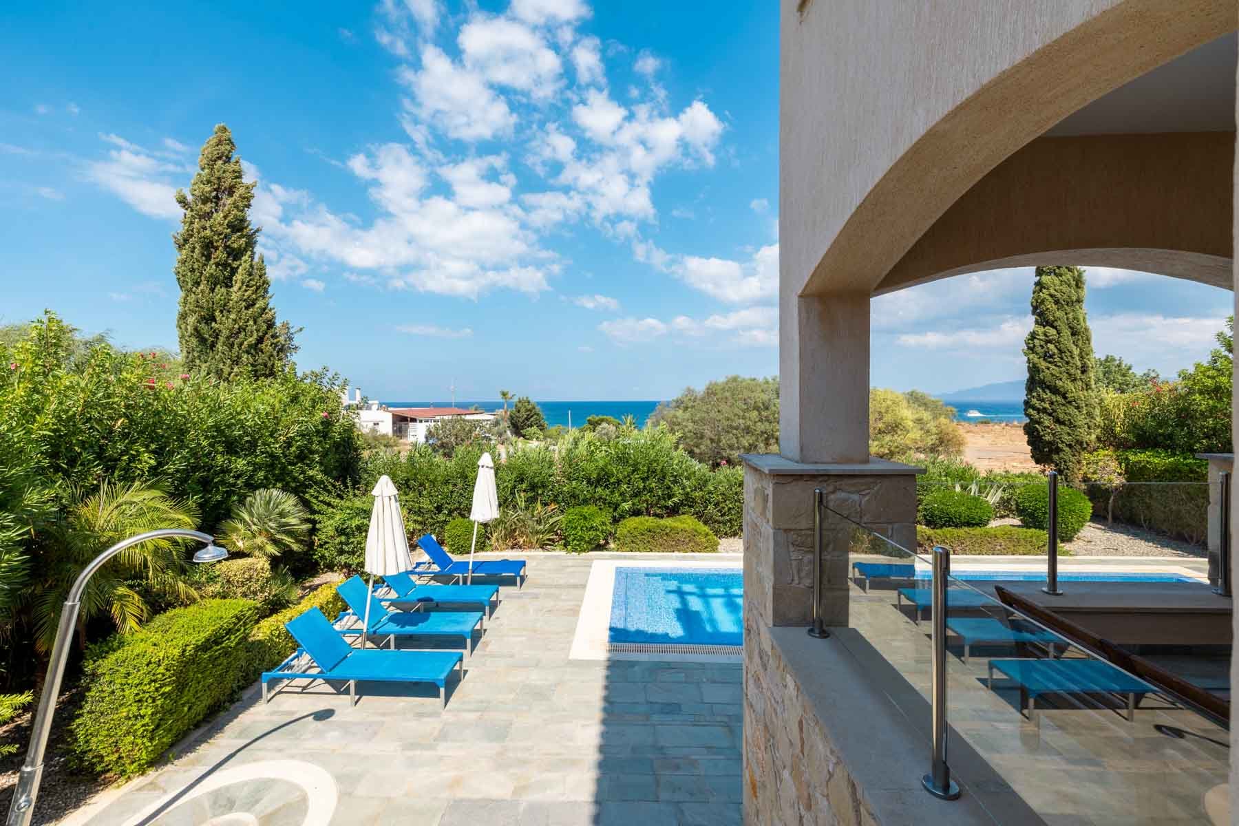  Beachside Three Bedroom Villa with Private Pool in Neo Chorio, Paphos - 物件實景