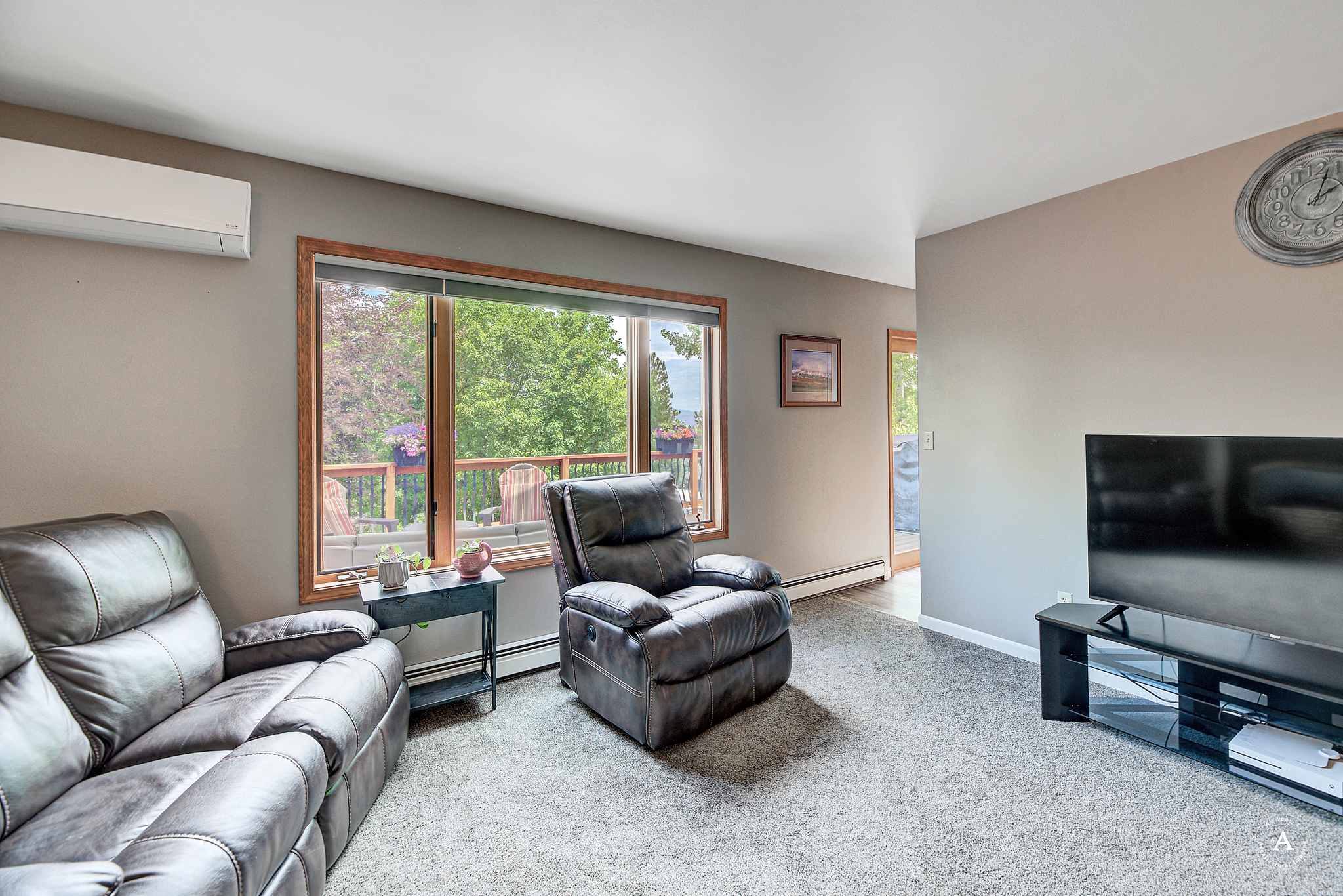 Helena, Montana, 59601, United States, 5 Bedrooms Bedrooms, ,4 BathroomsBathrooms,Residential,For Sale,1974729