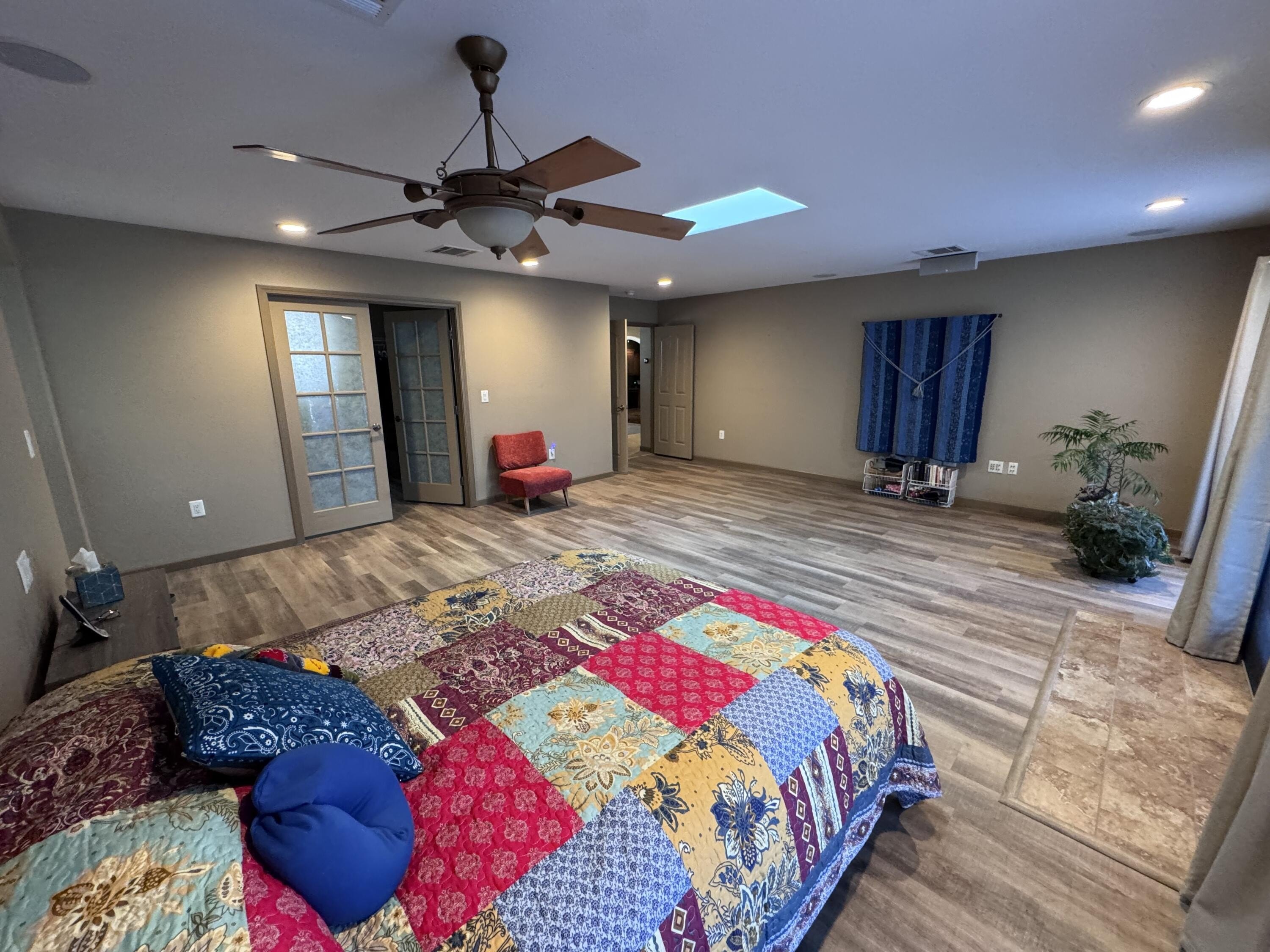 Rogue River, Oregon, 97537, United States, 3 Bedrooms Bedrooms, ,4 BathroomsBathrooms,Residential,For Sale,1982617