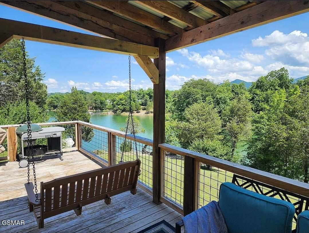 Dandridge, Tennessee, 37725, United States, 3 Bedrooms Bedrooms, ,2 BathroomsBathrooms,Residential,For Sale,1982636