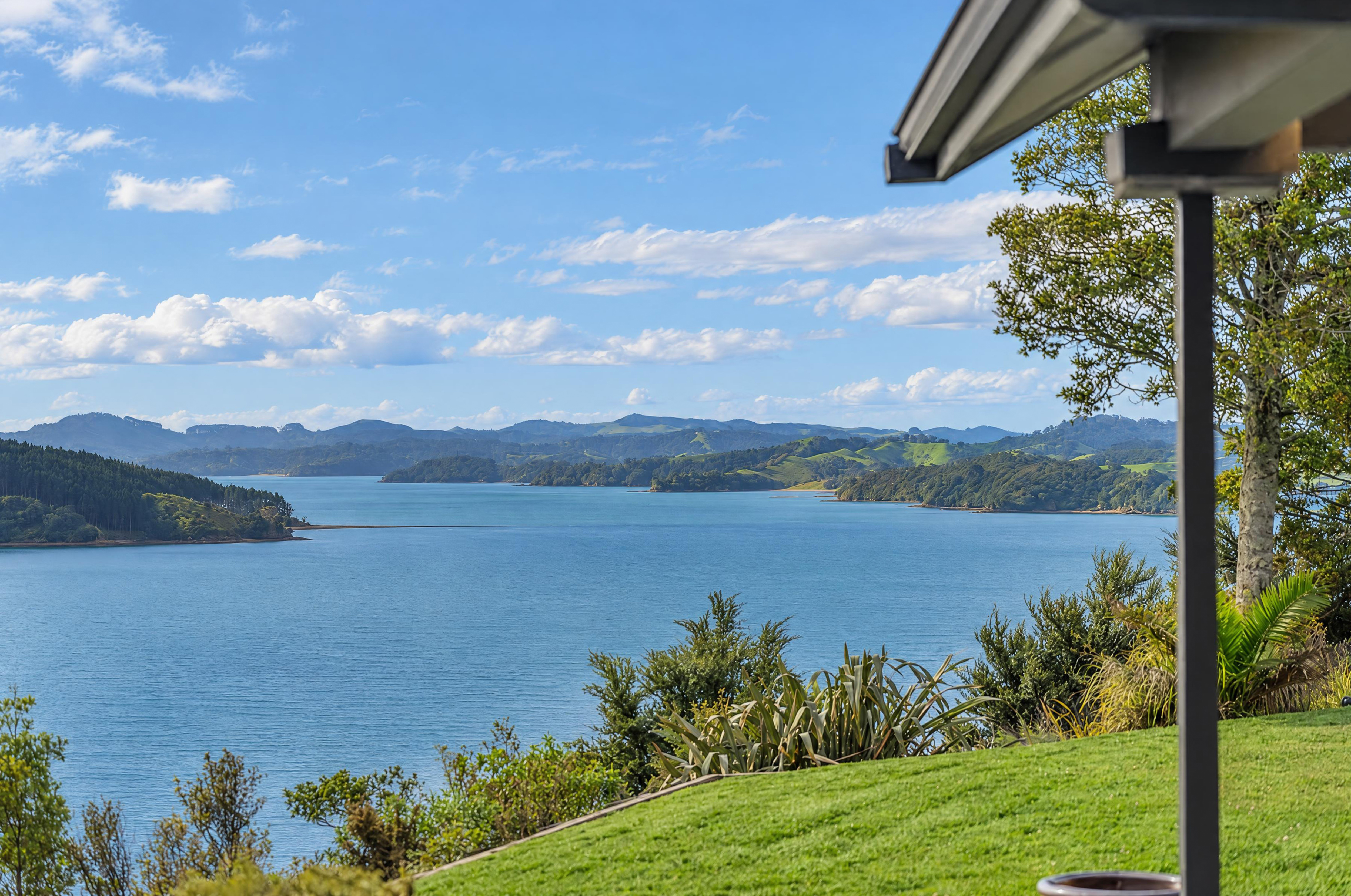  15a Te Papa Road, Kawakawa Bay, Auckland - 物件實景