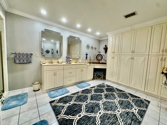 Paragould, Arkansas, 72450, United States, 5 Bedrooms Bedrooms, ,3 BathroomsBathrooms,Residential,For Sale,1955284