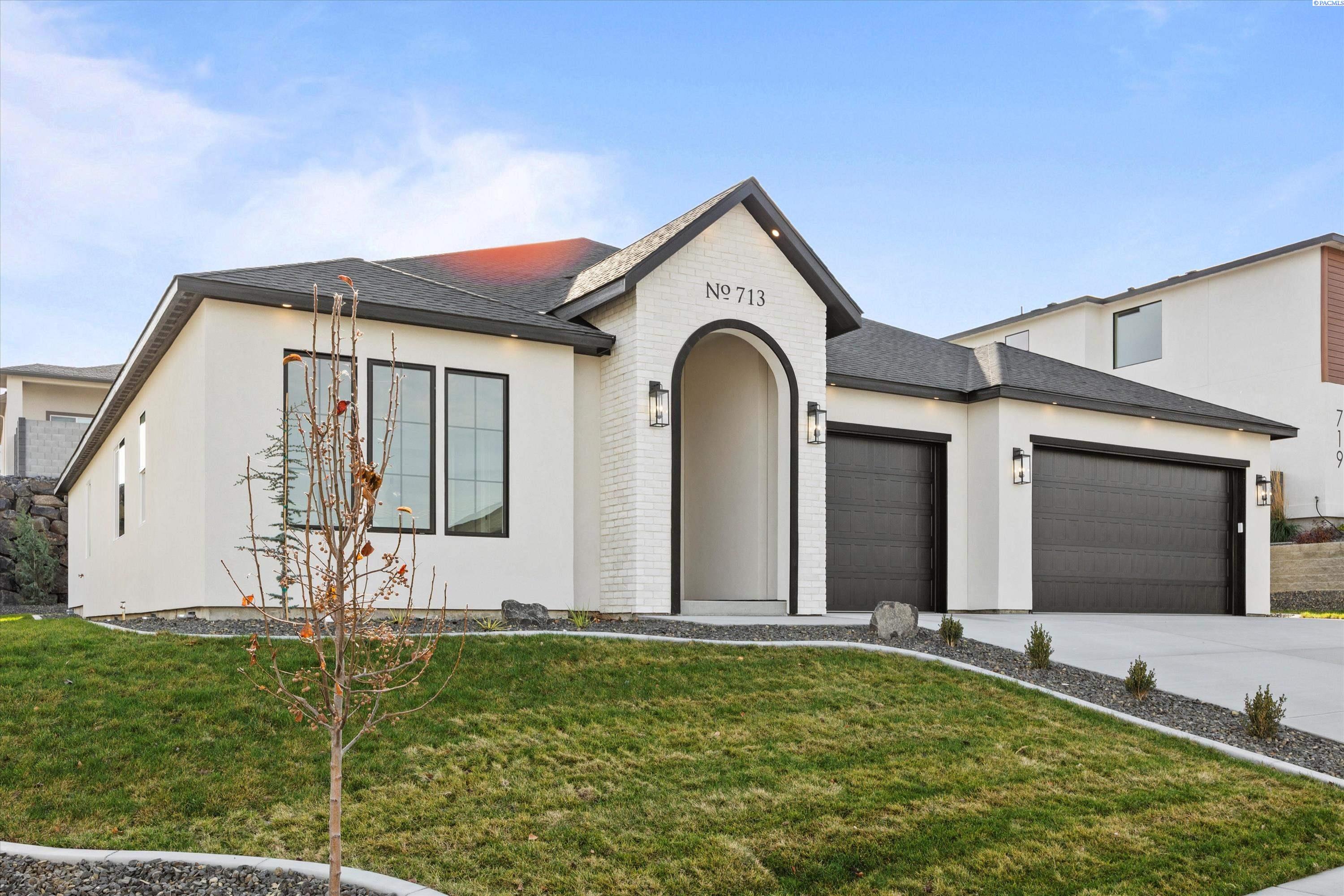 Richland, Washington, 99352, United States, 4 Bedrooms Bedrooms, ,3 BathroomsBathrooms,Residential,For Sale,1991503