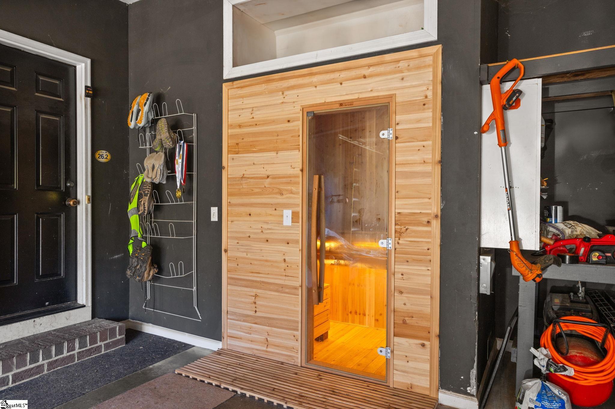 Simpsonville, South Carolina, 29681, United States, 5 Bedrooms Bedrooms, ,5 BathroomsBathrooms,Residential,For Sale,1988103