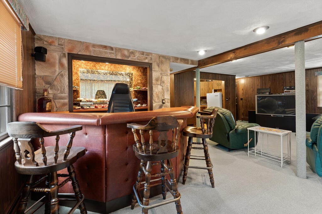 Everett, Massachusetts, 02149, United States, 3 Bedrooms Bedrooms, ,2 BathroomsBathrooms,Residential,For Sale,1937012