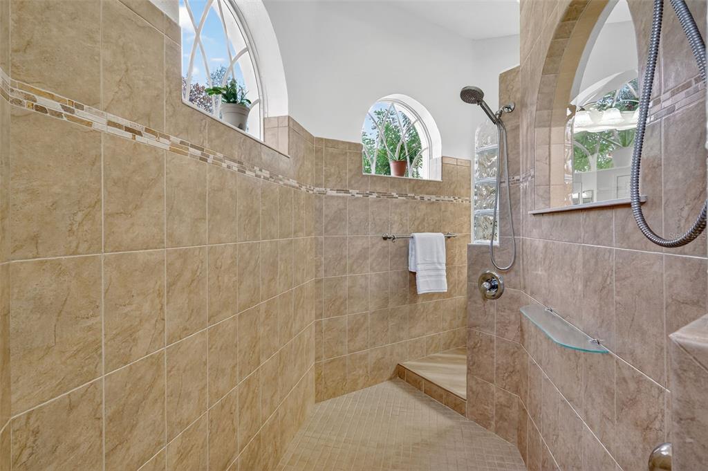 Bradenton, Florida, 34212, United States, 4 Bedrooms Bedrooms, ,3 BathroomsBathrooms,Residential,For Sale,1991075