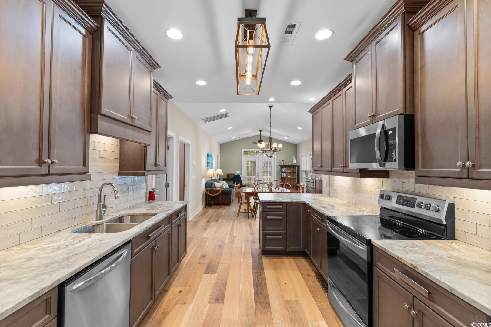 North Myrtle Beach, South Carolina, 29582, United States, 3 Bedrooms Bedrooms, ,3 BathroomsBathrooms,Residential,For Sale,1982540