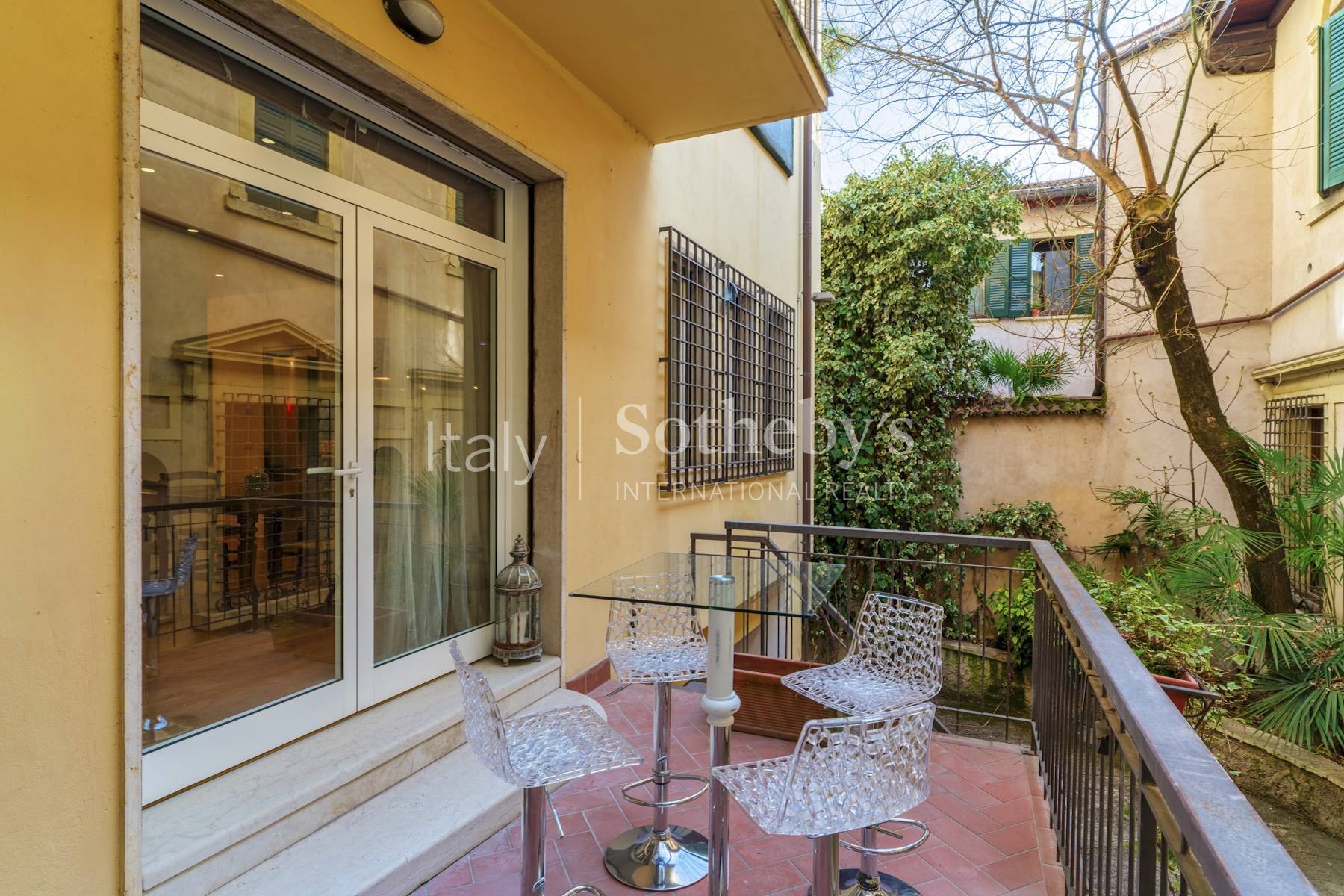  Elegance and privacy in the heart of Verona