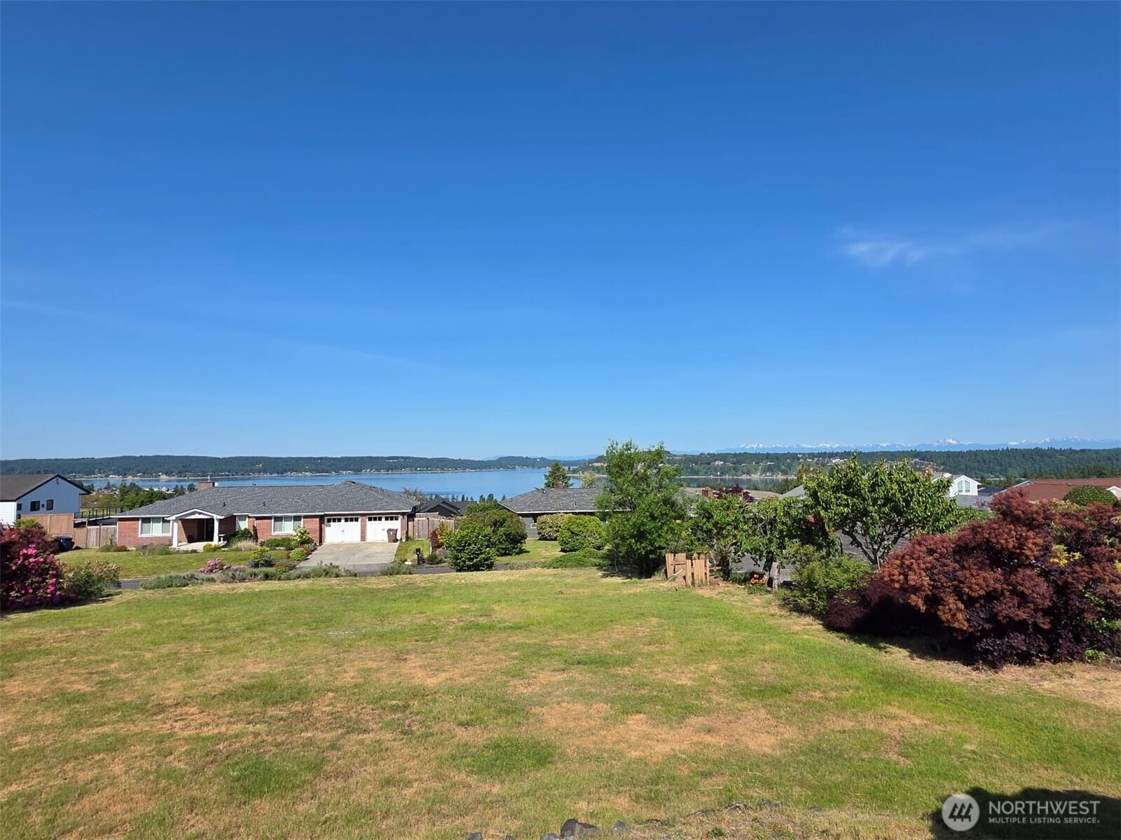 Tacoma, Washington, 98465, United States, 3 Bedrooms Bedrooms, ,2 BathroomsBathrooms,Residential,For Sale,1829131
