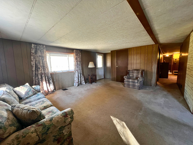 Greencastle, Indiana, 46135, United States, 3 Bedrooms Bedrooms, ,2 BathroomsBathrooms,Residential,For Sale,1988634