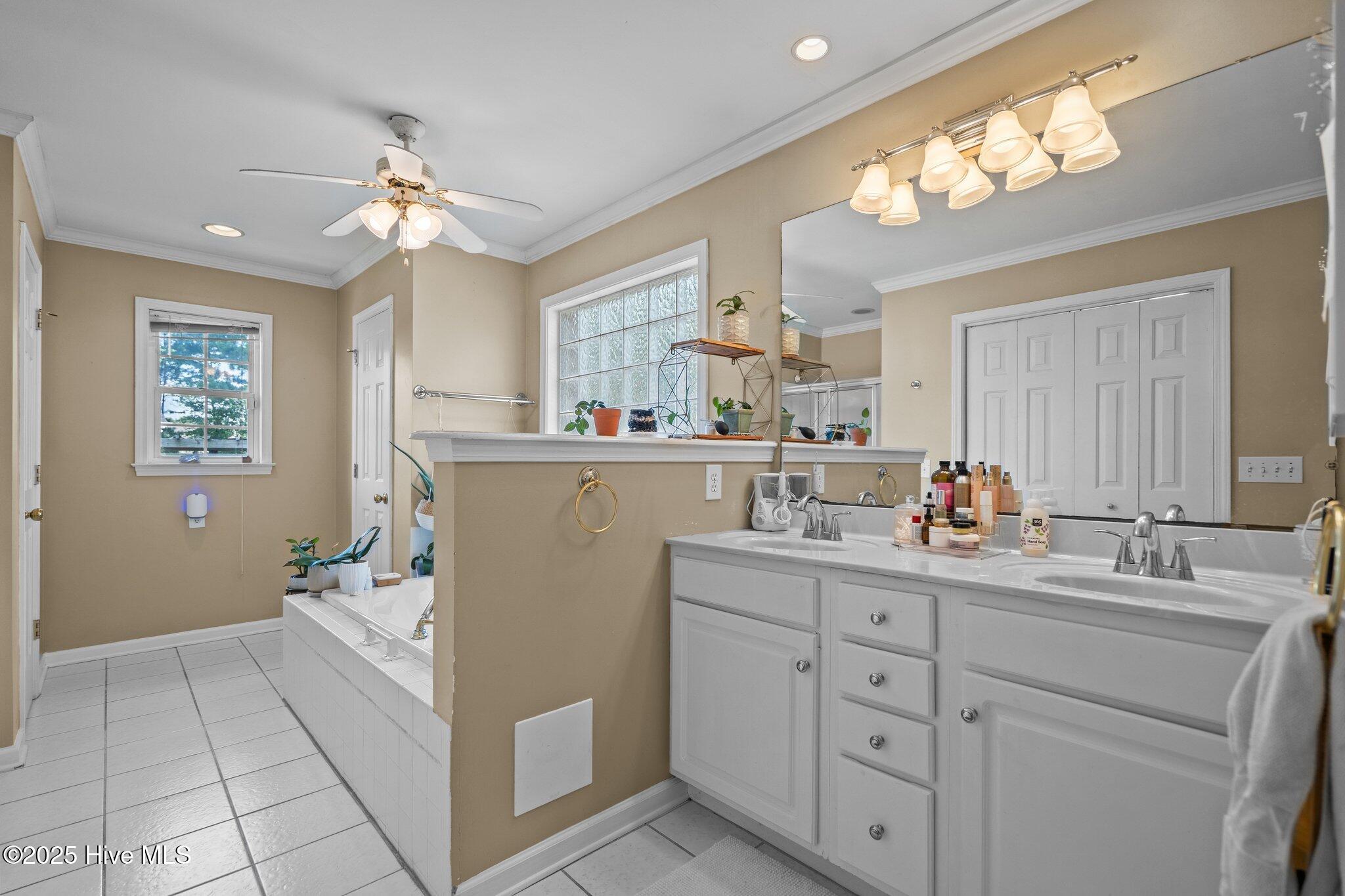 Wilmington, North Carolina, 28412, United States, 4 Bedrooms Bedrooms, ,4 BathroomsBathrooms,Residential,For Sale,1936997