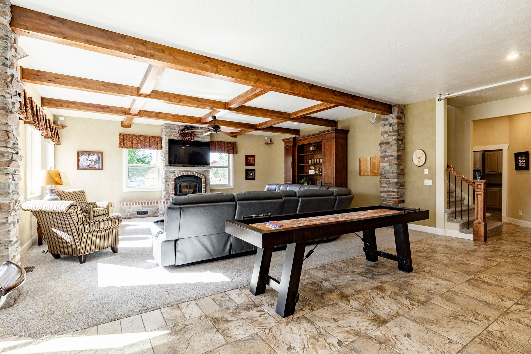  Family Compound with Sports Court, Privacy, and Horseshoe Mountain Views - 物件實景