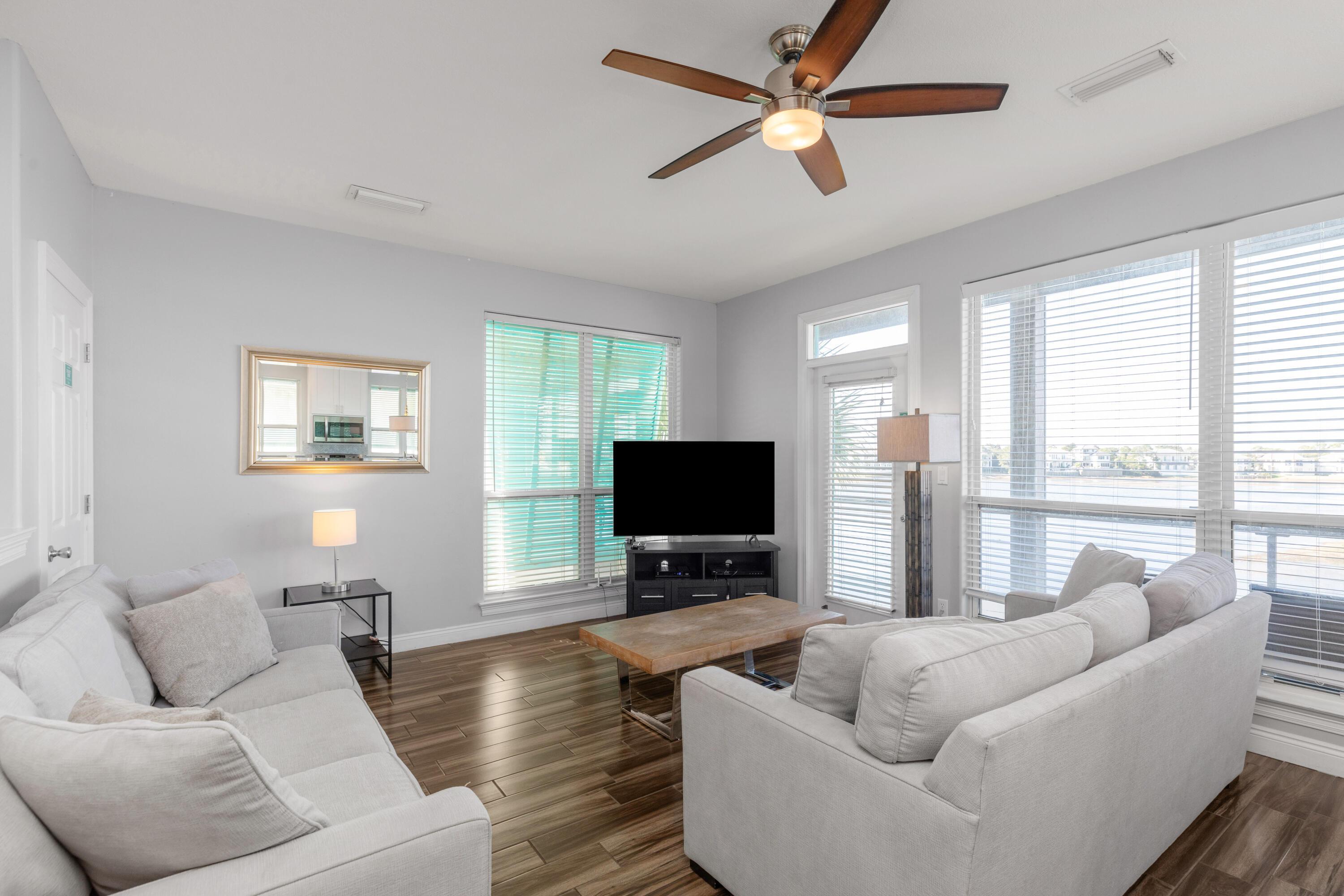 Destin, Florida, 32541, United States, 4 Bedrooms Bedrooms, ,4 BathroomsBathrooms,Residential,For Sale,1984209