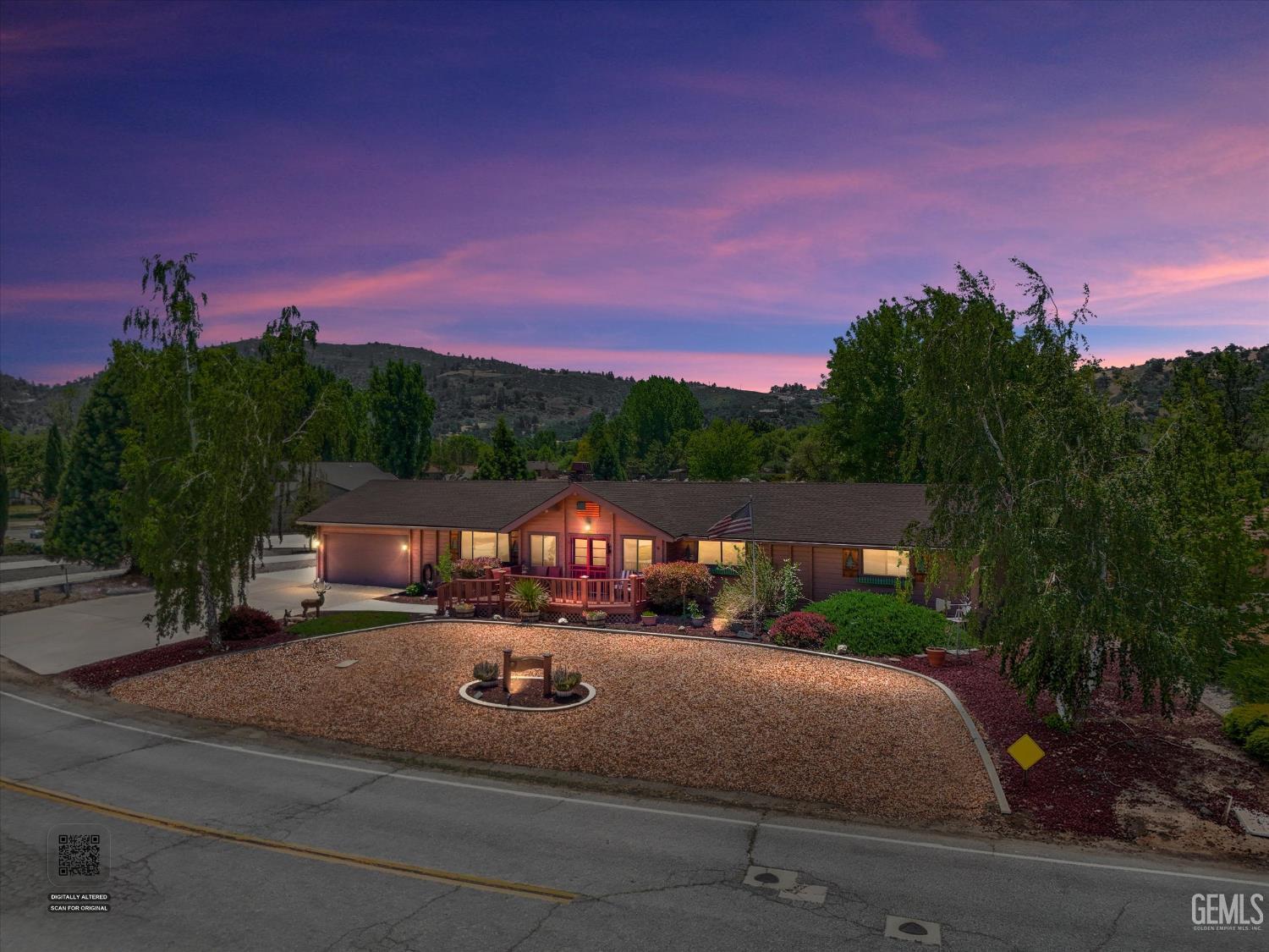 Tehachapi, California, 93561, United States, 3 Bedrooms Bedrooms, ,2 BathroomsBathrooms,Residential,For Sale,2049487
