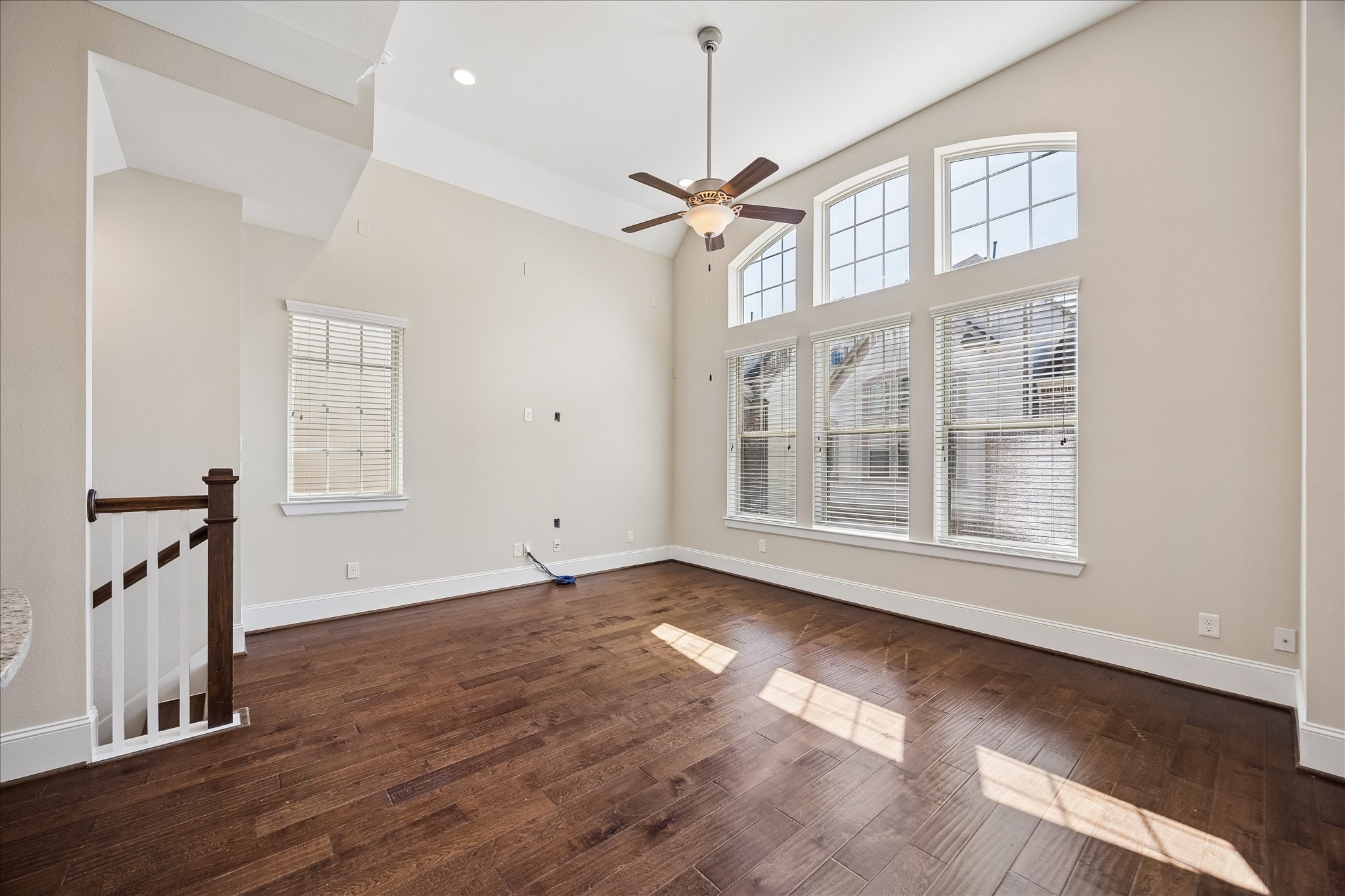  8306 Ginger Oak Street - 物件實景