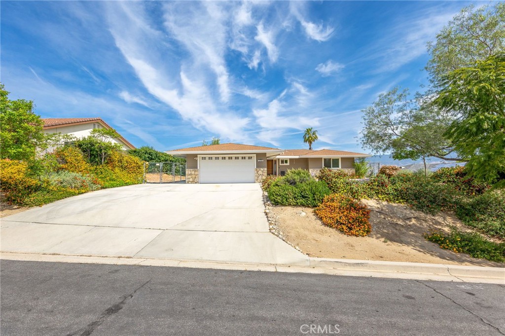 Hemet, California, 92544, United States, 3 Bedrooms Bedrooms, ,2 BathroomsBathrooms,Residential,For Sale,2035887