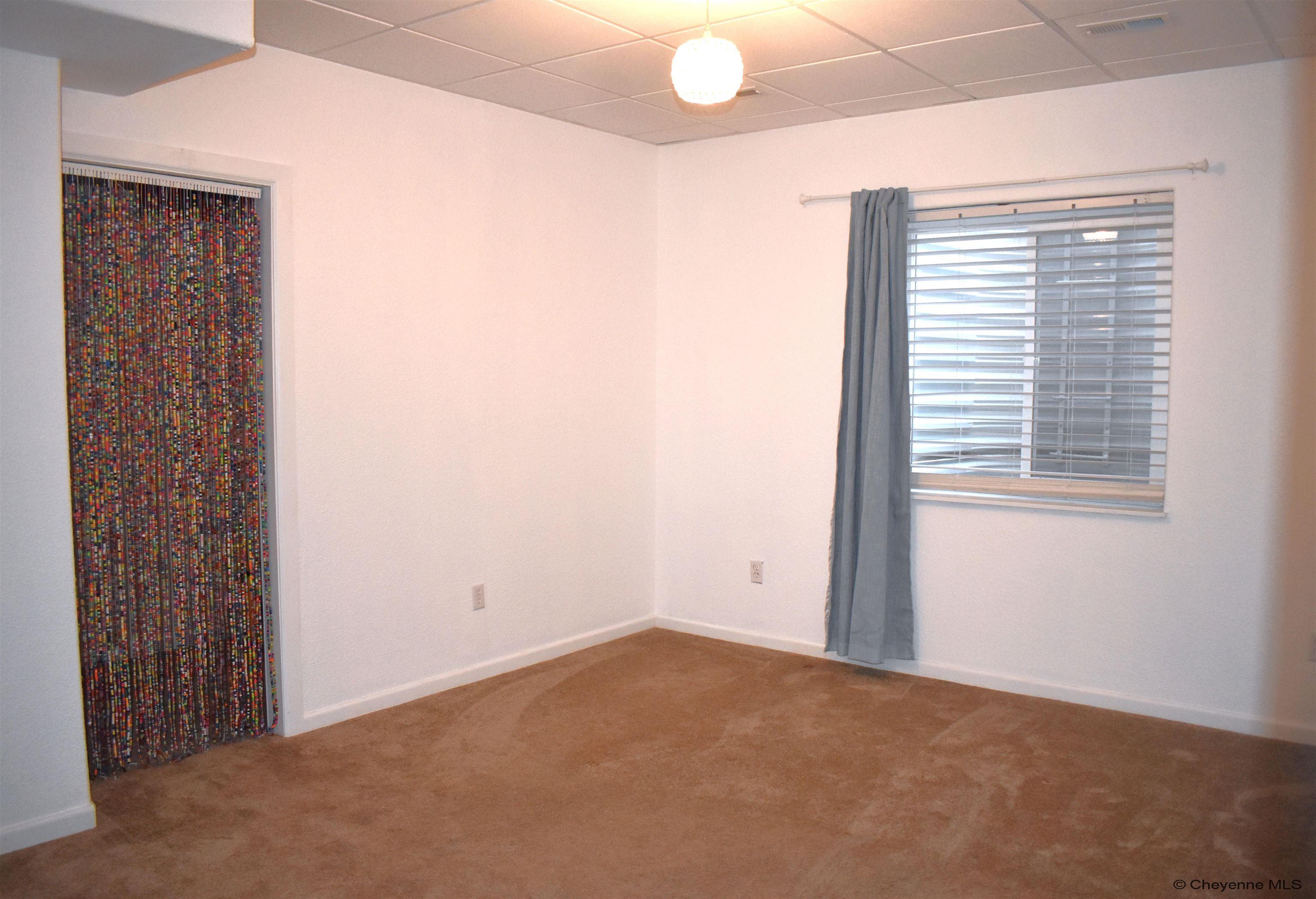 Cheyenne, Wyoming, 82009, United States, 5 Bedrooms Bedrooms, ,3 BathroomsBathrooms,Residential,For Sale,1885793