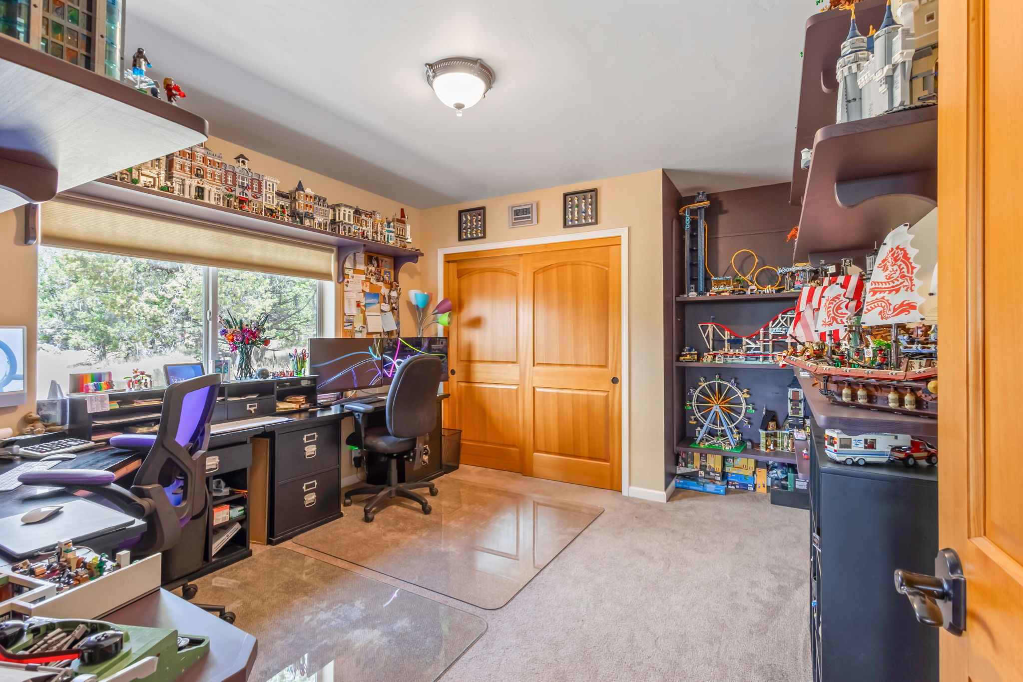 Prineville, Oregon, 97754, United States, 3 Bedrooms Bedrooms, ,4 BathroomsBathrooms,Residential,For Sale,1942116