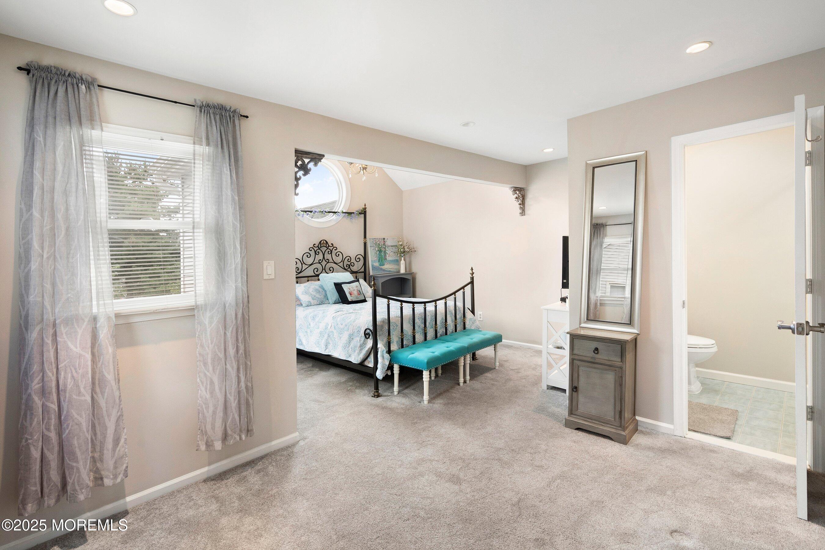 Freehold, New Jersey, 07728, United States, 3 Bedrooms Bedrooms, ,3 BathroomsBathrooms,Residential,For Sale,1921807