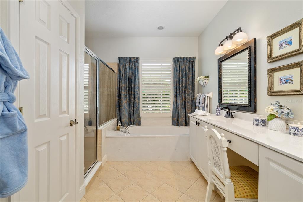 University Park, Florida, 34201, United States, 4 Bedrooms Bedrooms, ,3 BathroomsBathrooms,Residential,For Sale,1932528