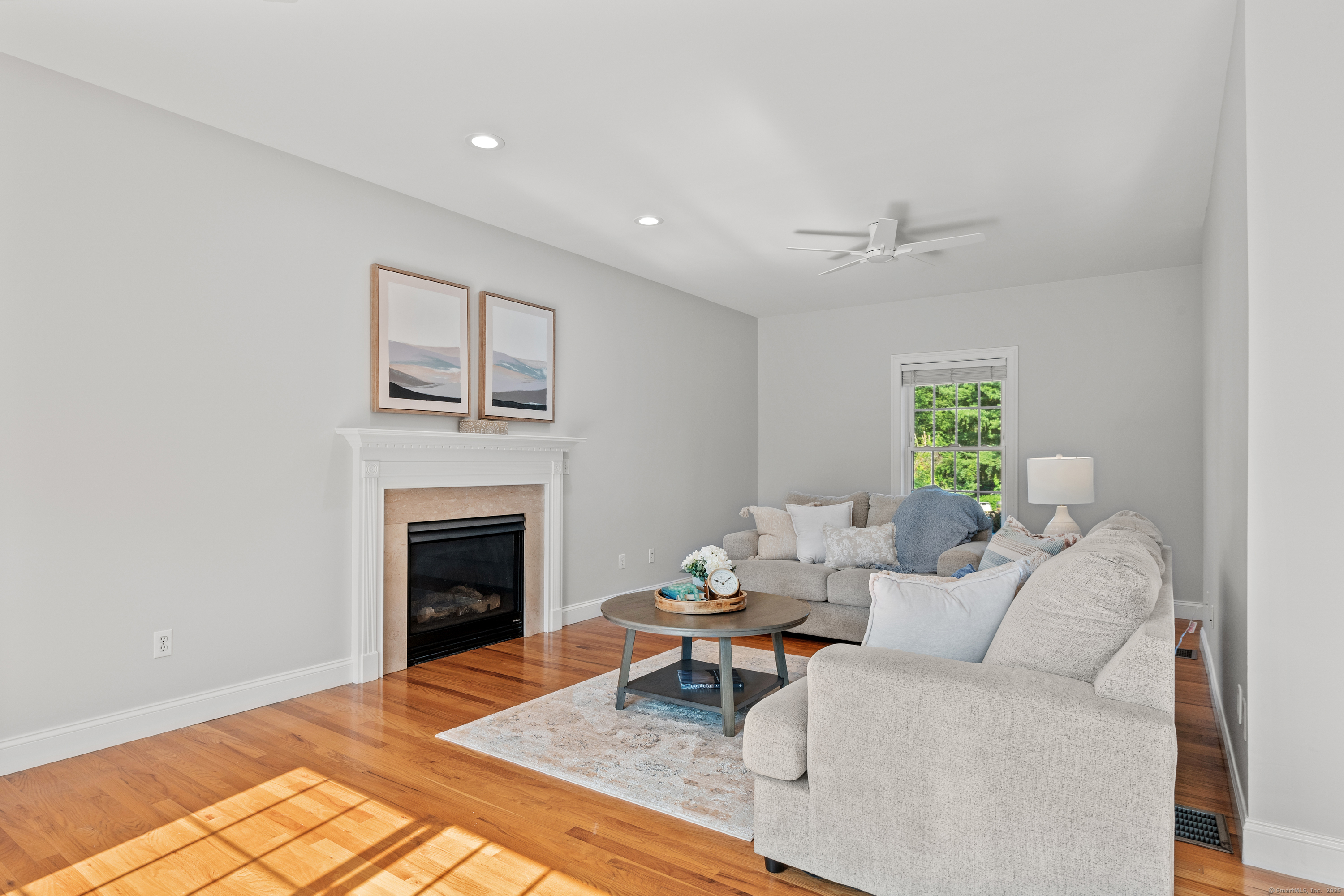 Manchester, Connecticut, 06040, United States, 4 Bedrooms Bedrooms, ,3 BathroomsBathrooms,Residential,For Sale,1919833