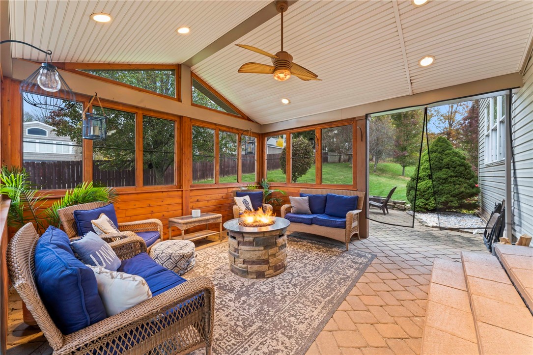 Venetia, Pennsylvania, 15367, United States, 4 Bedrooms Bedrooms, ,4 BathroomsBathrooms,Residential,For Sale,1987098