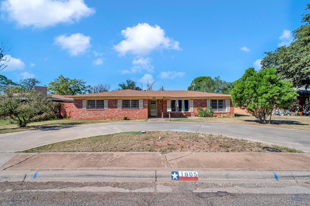 I St, Midland, TX 79701