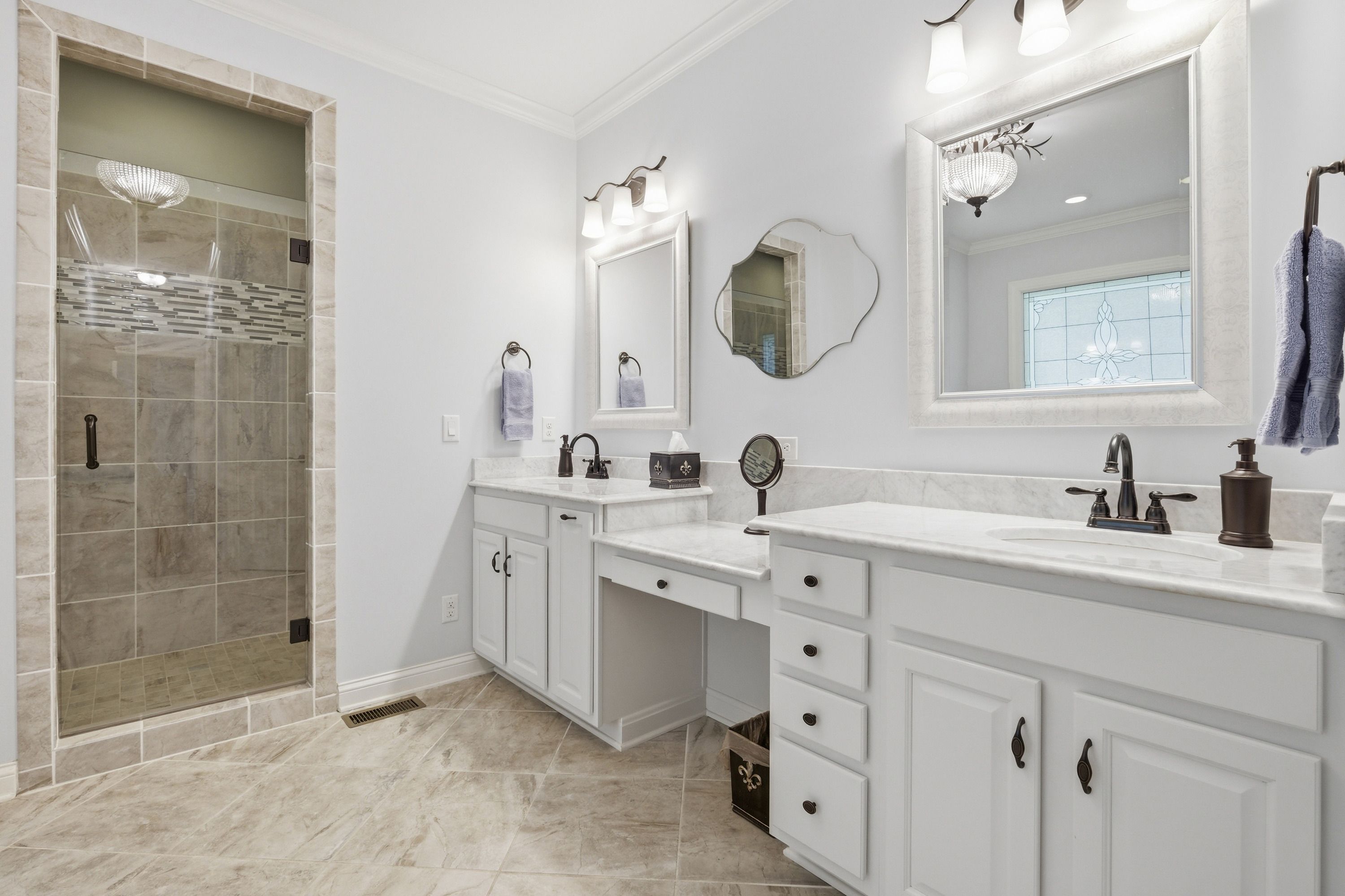  18108 Bellavista Place, Louisville, KY 40245 - 物件實景