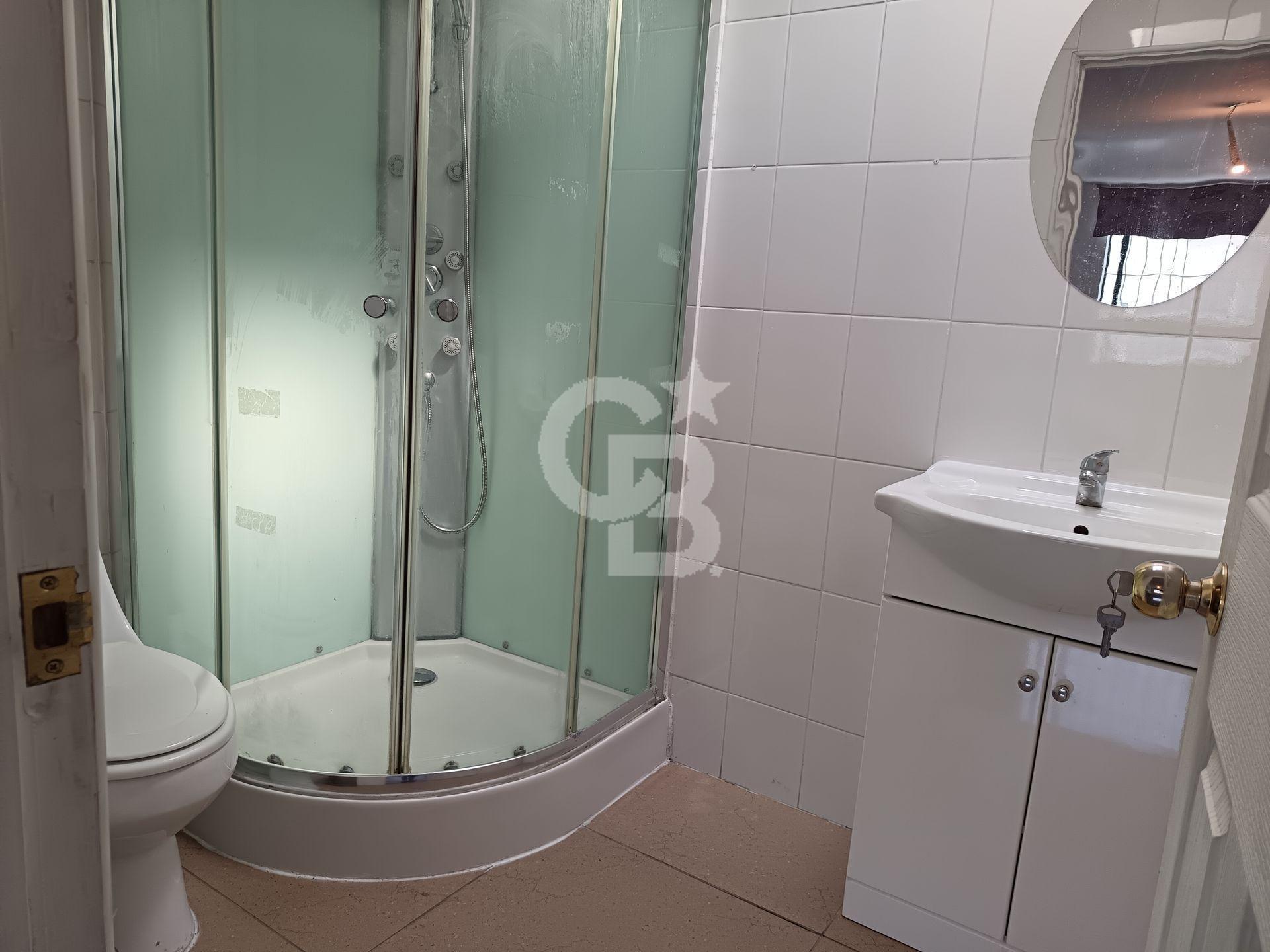 Las Condes, Chile, 6 Bedrooms Bedrooms, ,4 BathroomsBathrooms,Residential,For Sale,1997121