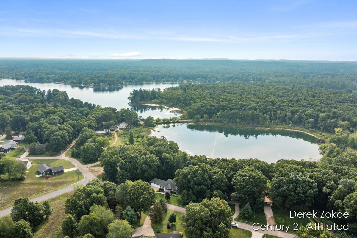 Wayland, Michigan, 49348, United States, 3 Bedrooms Bedrooms, ,5 BathroomsBathrooms,Residential,For Sale,1937480