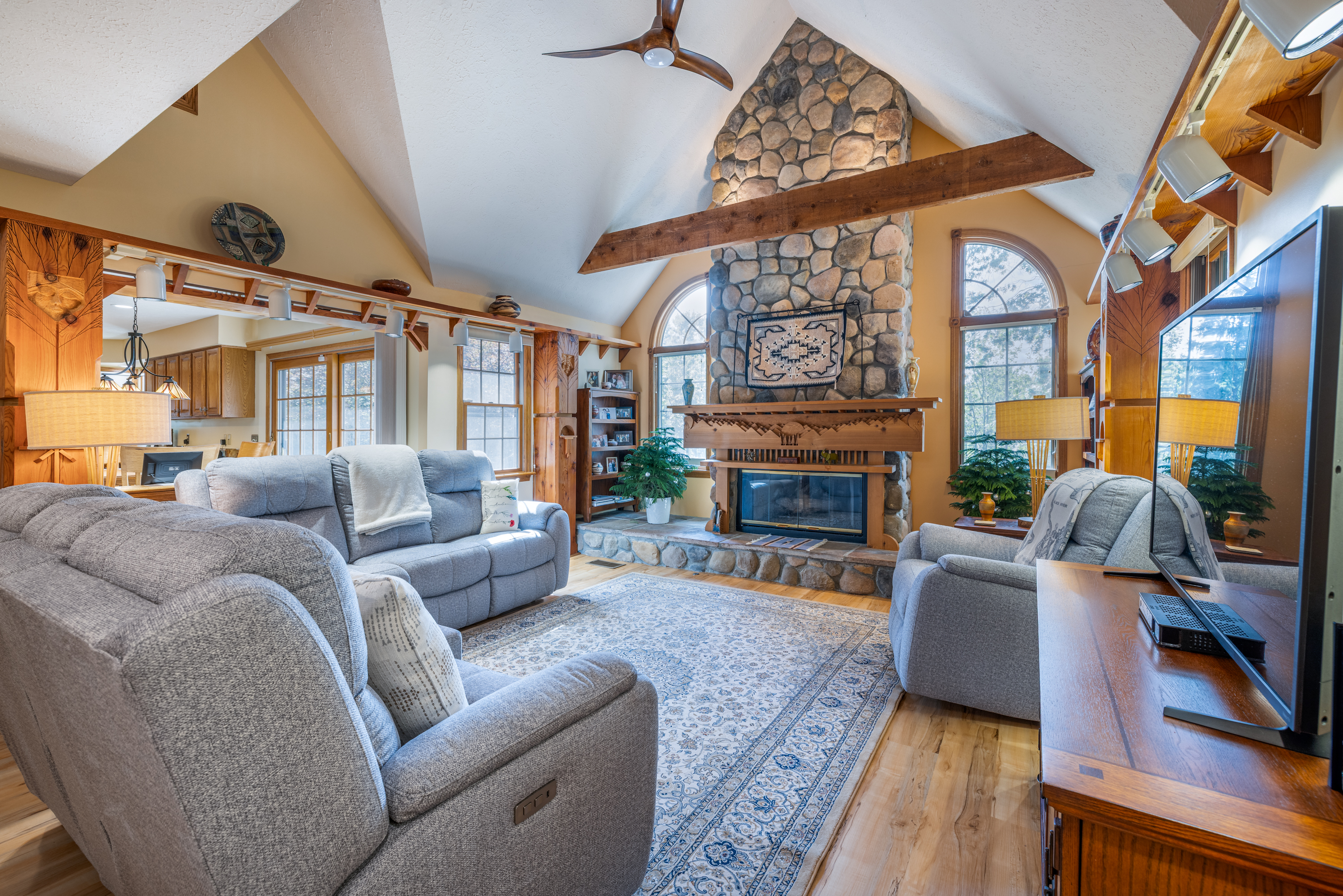 Vermilion, Ohio, 44089, United States, 4 Bedrooms Bedrooms, ,3 BathroomsBathrooms,Residential,For Sale,1978038