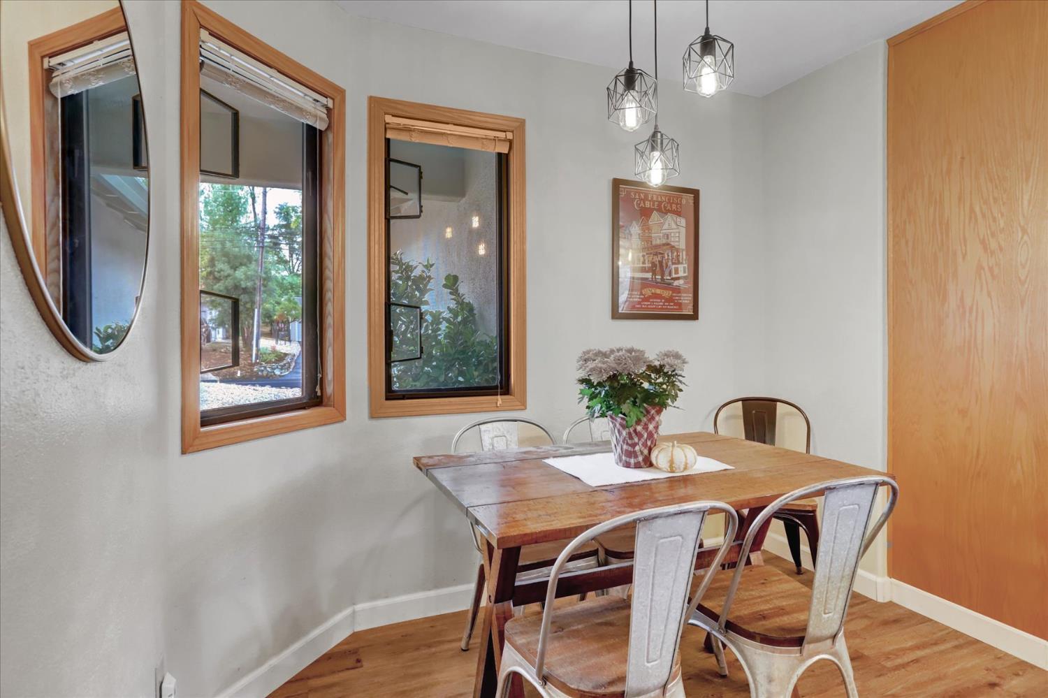 Penn Valley, California, 95946, United States, 3 Bedrooms Bedrooms, ,3 BathroomsBathrooms,Residential,For Sale,1979981