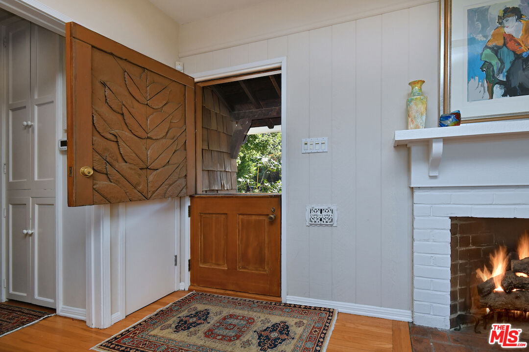 Sherman Oaks, California, 91403, United States, 3 Bedrooms Bedrooms, ,3 BathroomsBathrooms,Residential,For Sale,1989375