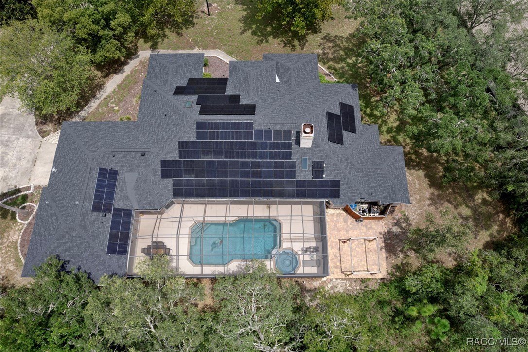 Homosassa, Florida, 34446, United States, 5 Bedrooms Bedrooms, ,4 BathroomsBathrooms,Residential,For Sale,1916240