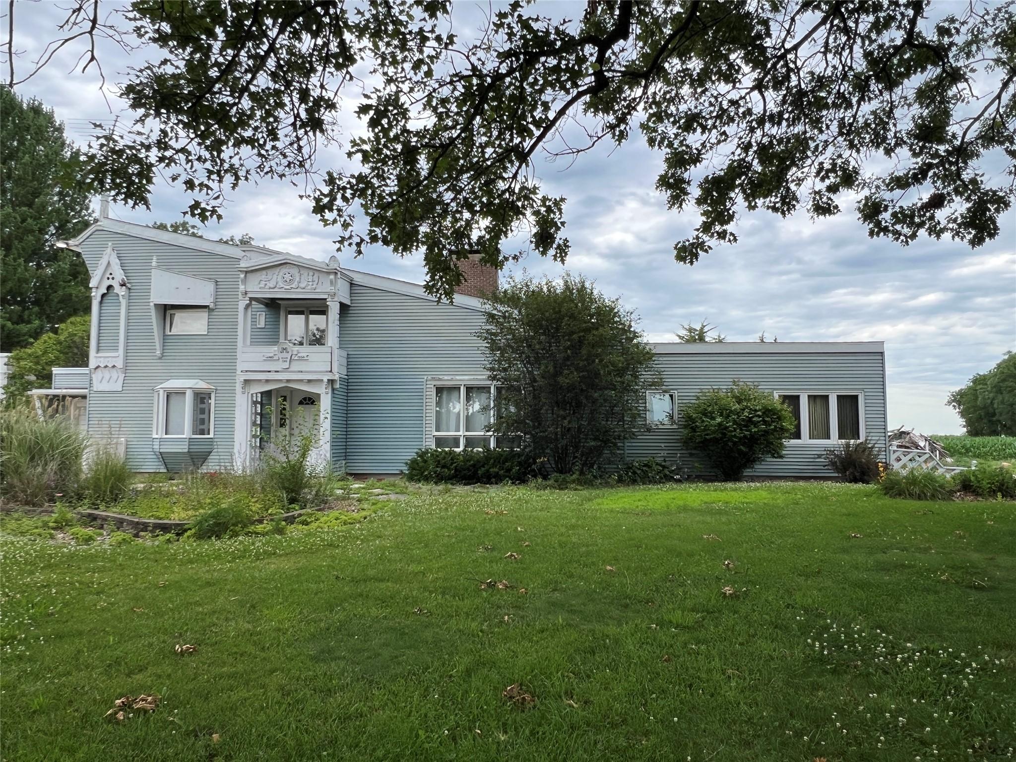 Pella, Iowa, 50219, United States, 3 Bedrooms Bedrooms, ,4 BathroomsBathrooms,Residential,For Sale,1879100