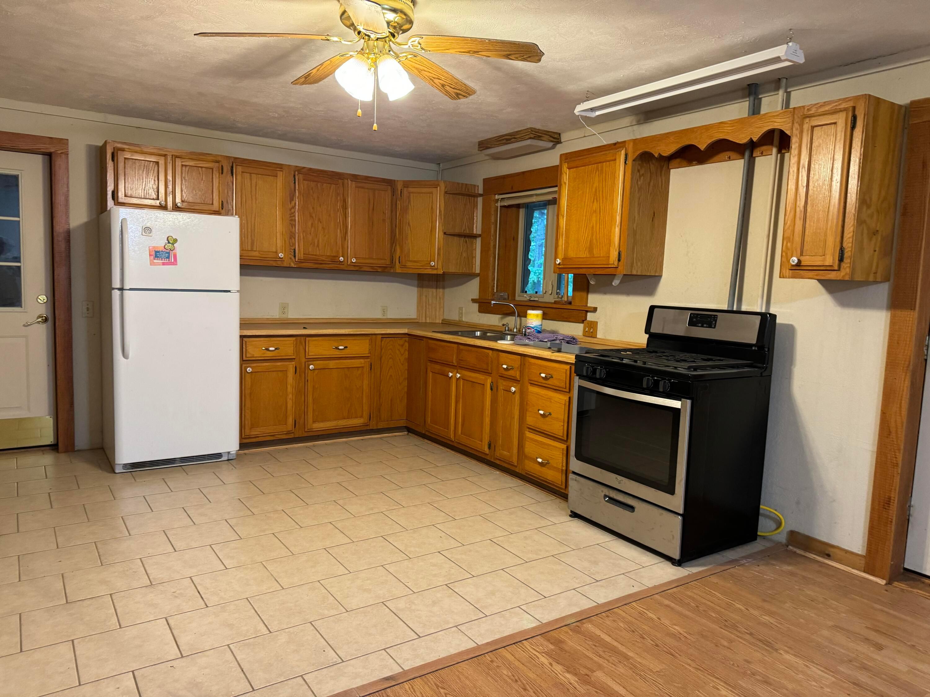 125 Ben Burch Road, Fulton, Mississippi, 38843, United States, 4 Bedrooms Bedrooms, ,4 BathroomsBathrooms,Residential,For Sale,125 Ben Burch Road,1520254