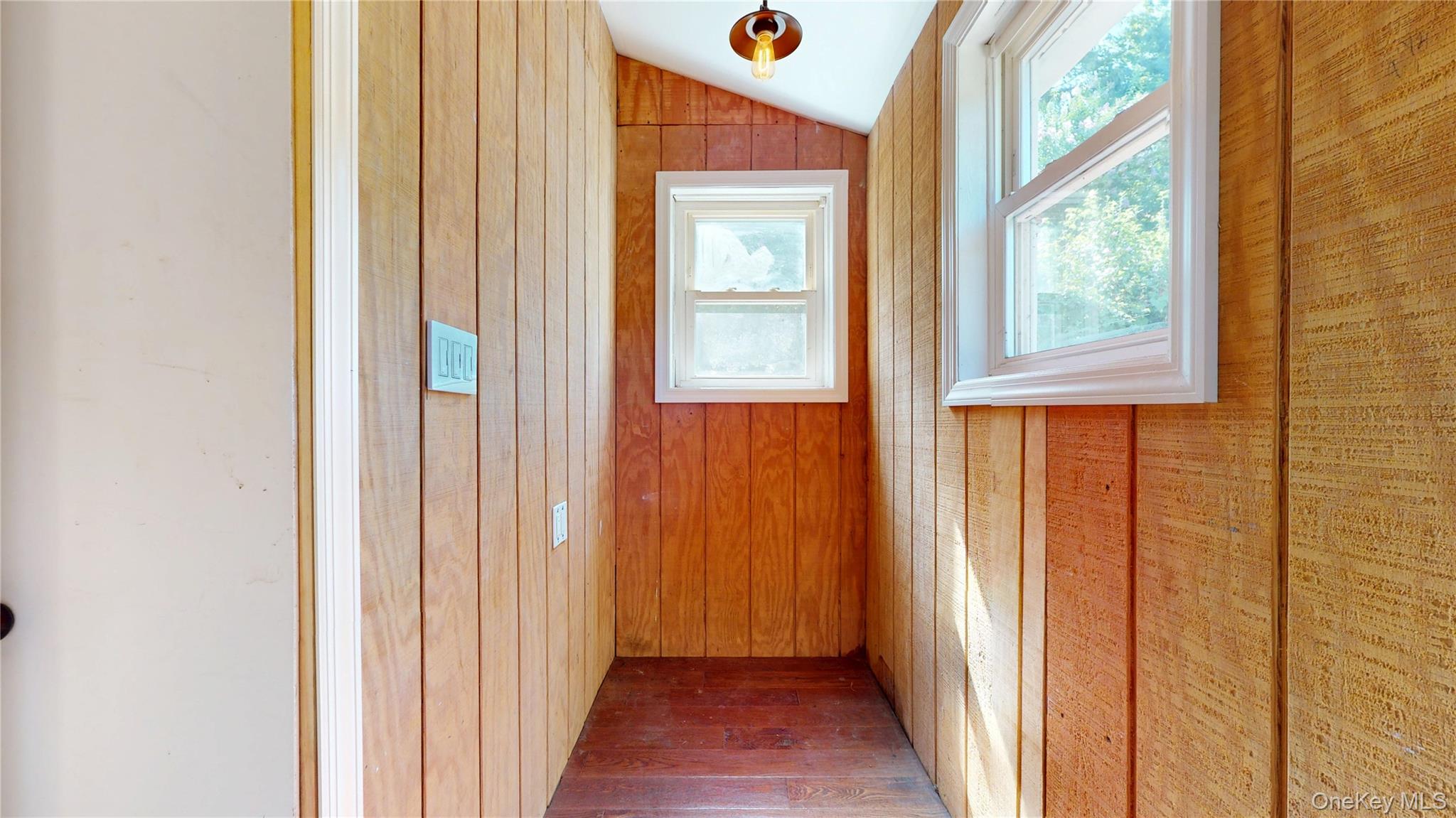 Sea Cliff, New York, 11579, United States, 2 Bedrooms Bedrooms, ,2 BathroomsBathrooms,Residential,For Sale,1920035