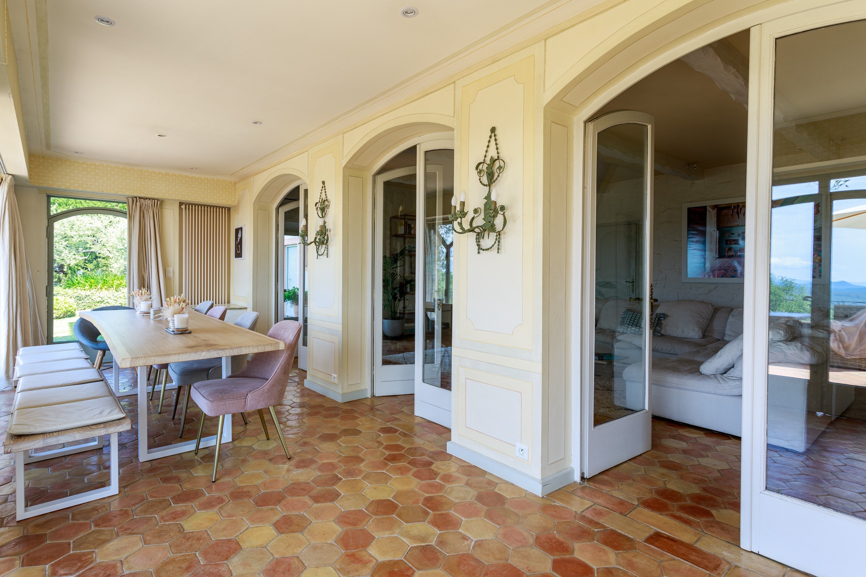  Elegant Provencal villa with panoramic view and guest house in Montauroux - 物件實景